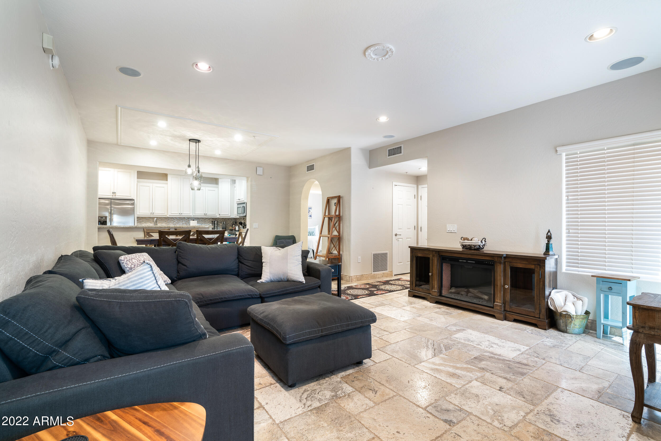 3935 E ROUGH RIDER Road, 1206