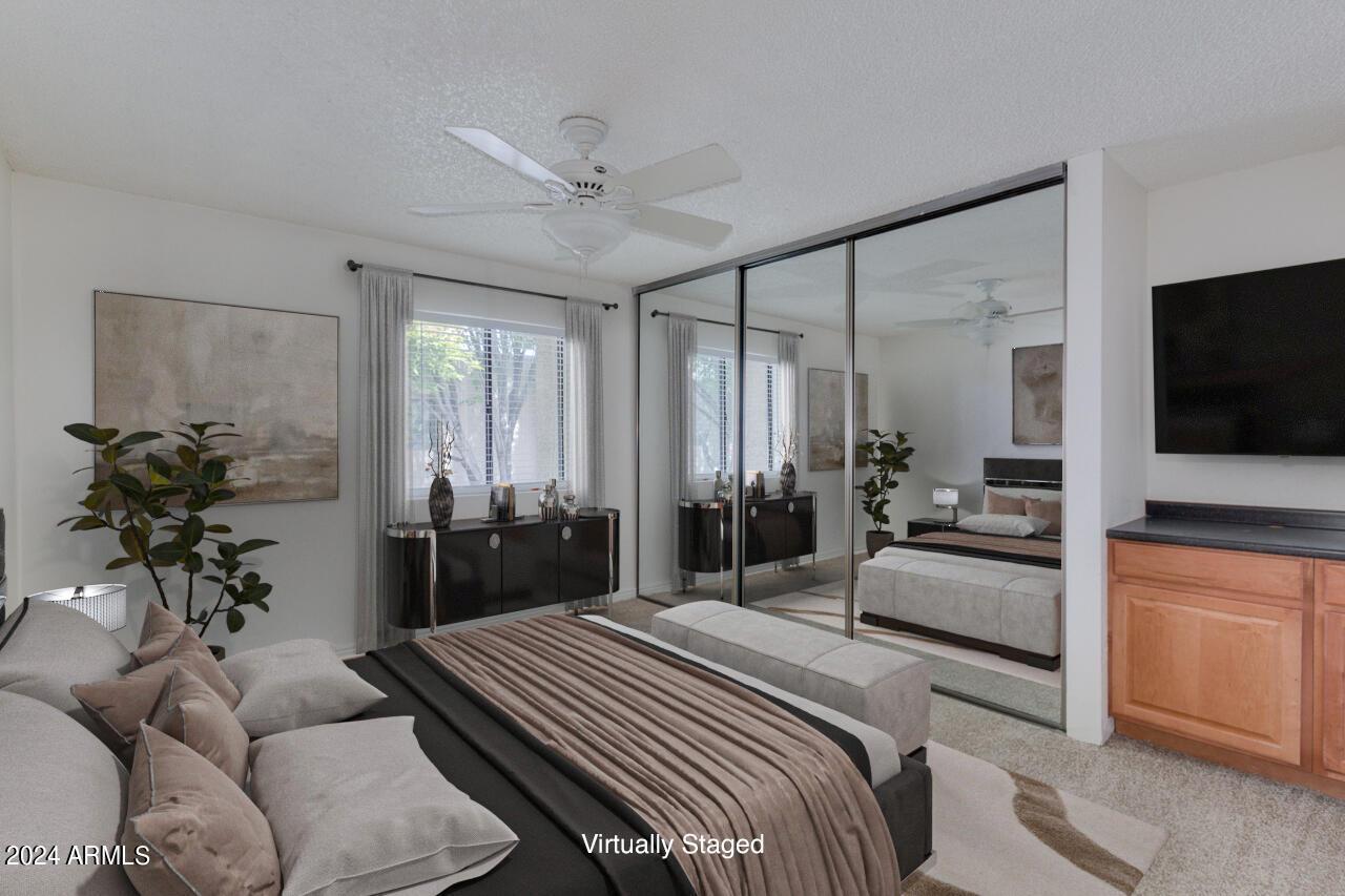 1920 W Lindner Avenue, 261