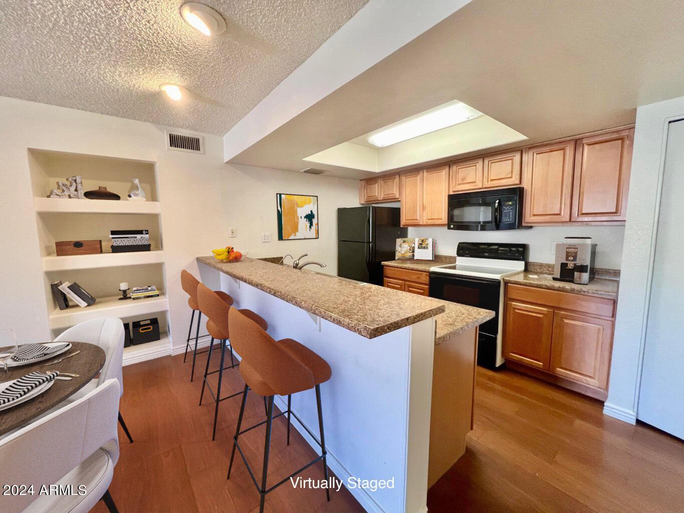 1920 W Lindner Avenue, 261