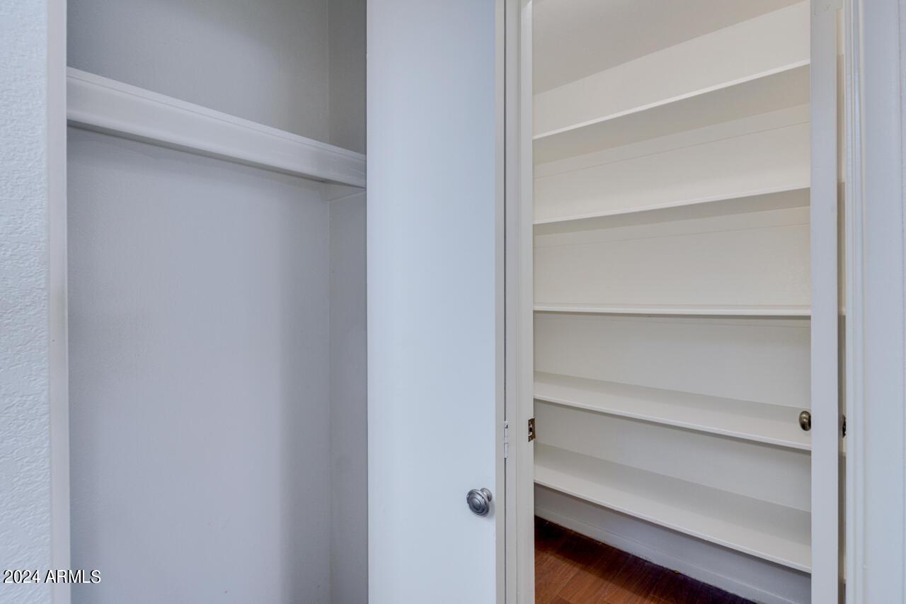 1920 W Lindner Avenue, 261