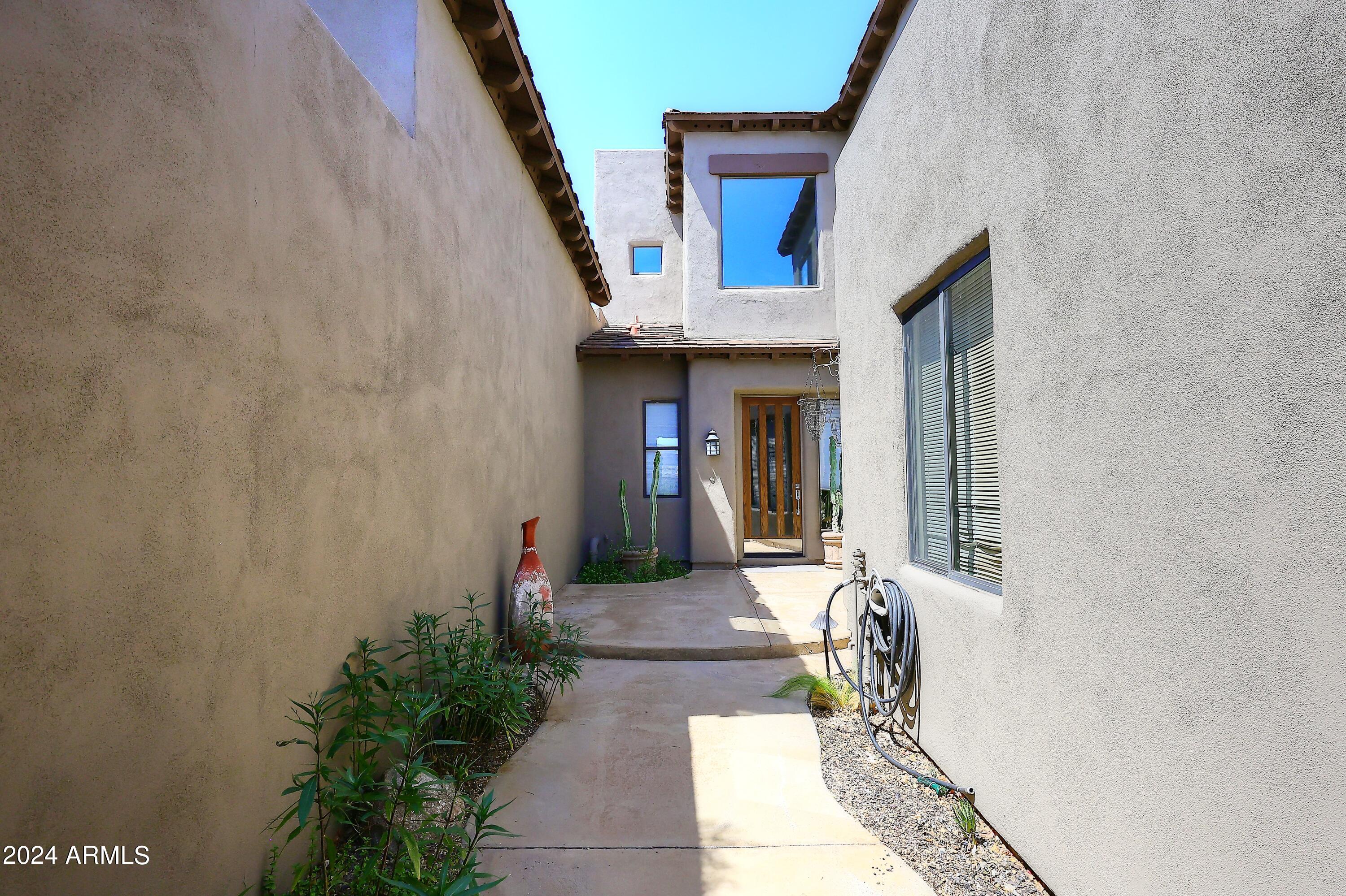 9270 E THOMPSON PEAK Parkway, 304