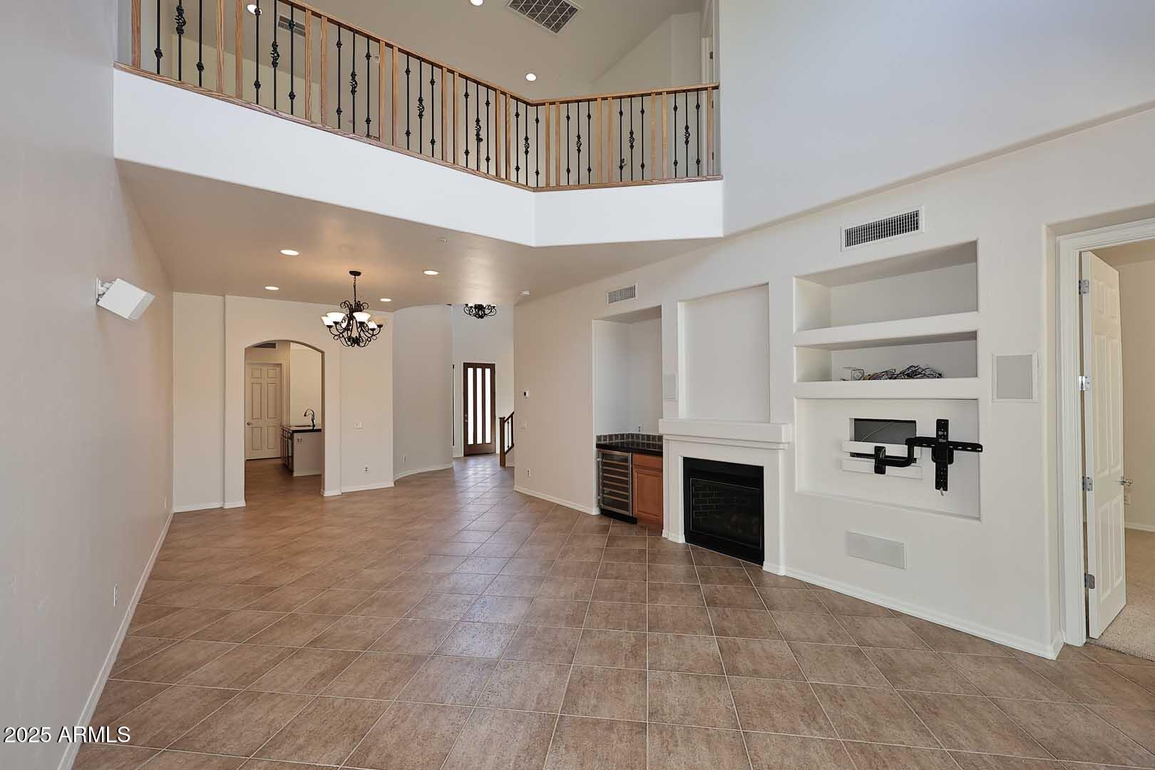 9270 E THOMPSON PEAK Parkway, 304