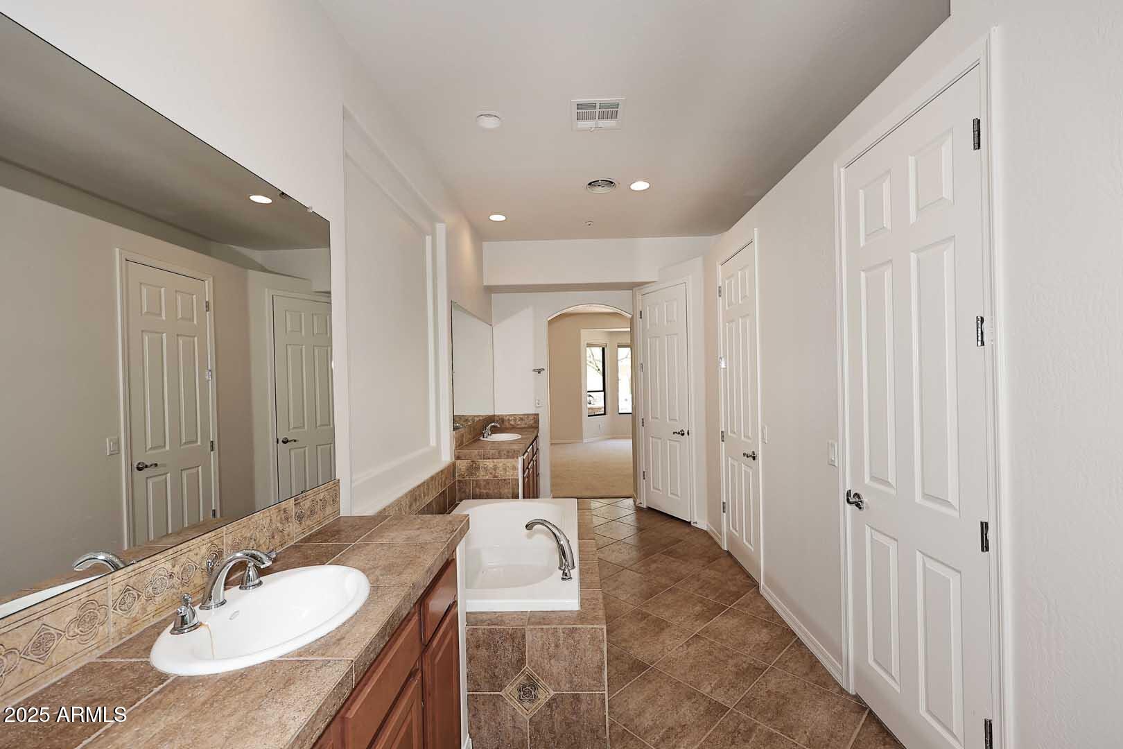 9270 E THOMPSON PEAK Parkway, 304