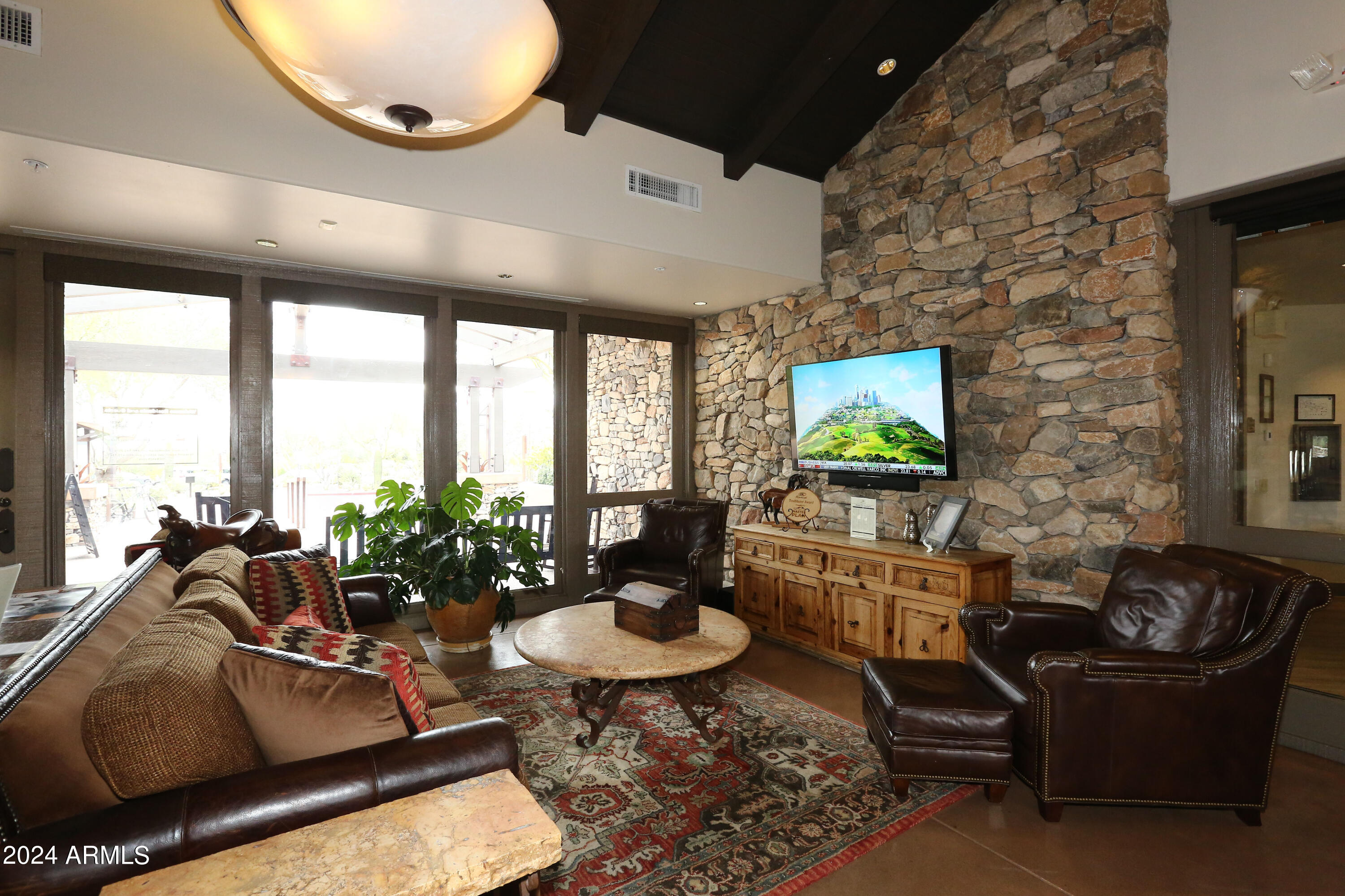 9270 E THOMPSON PEAK Parkway, 304