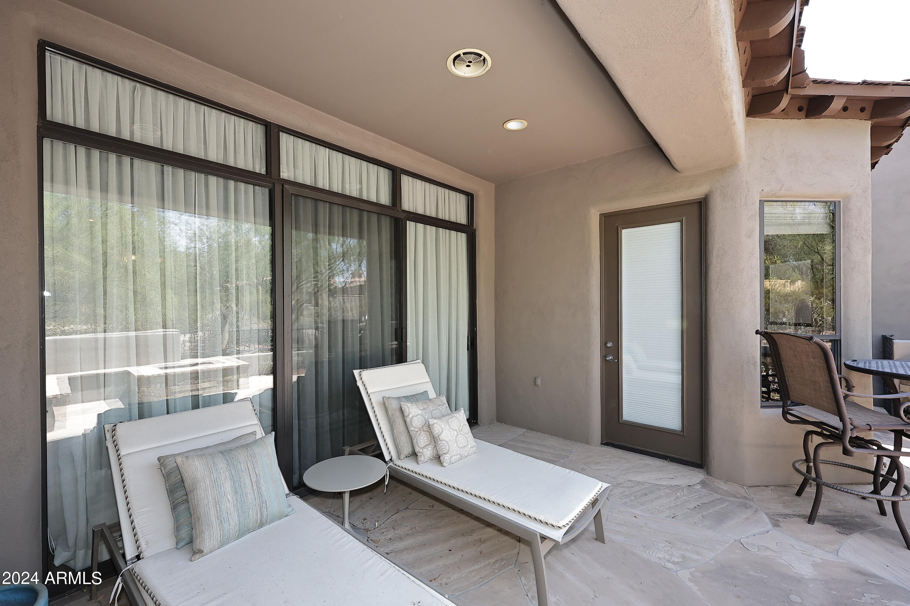 9270 E THOMPSON PEAK Parkway, 304