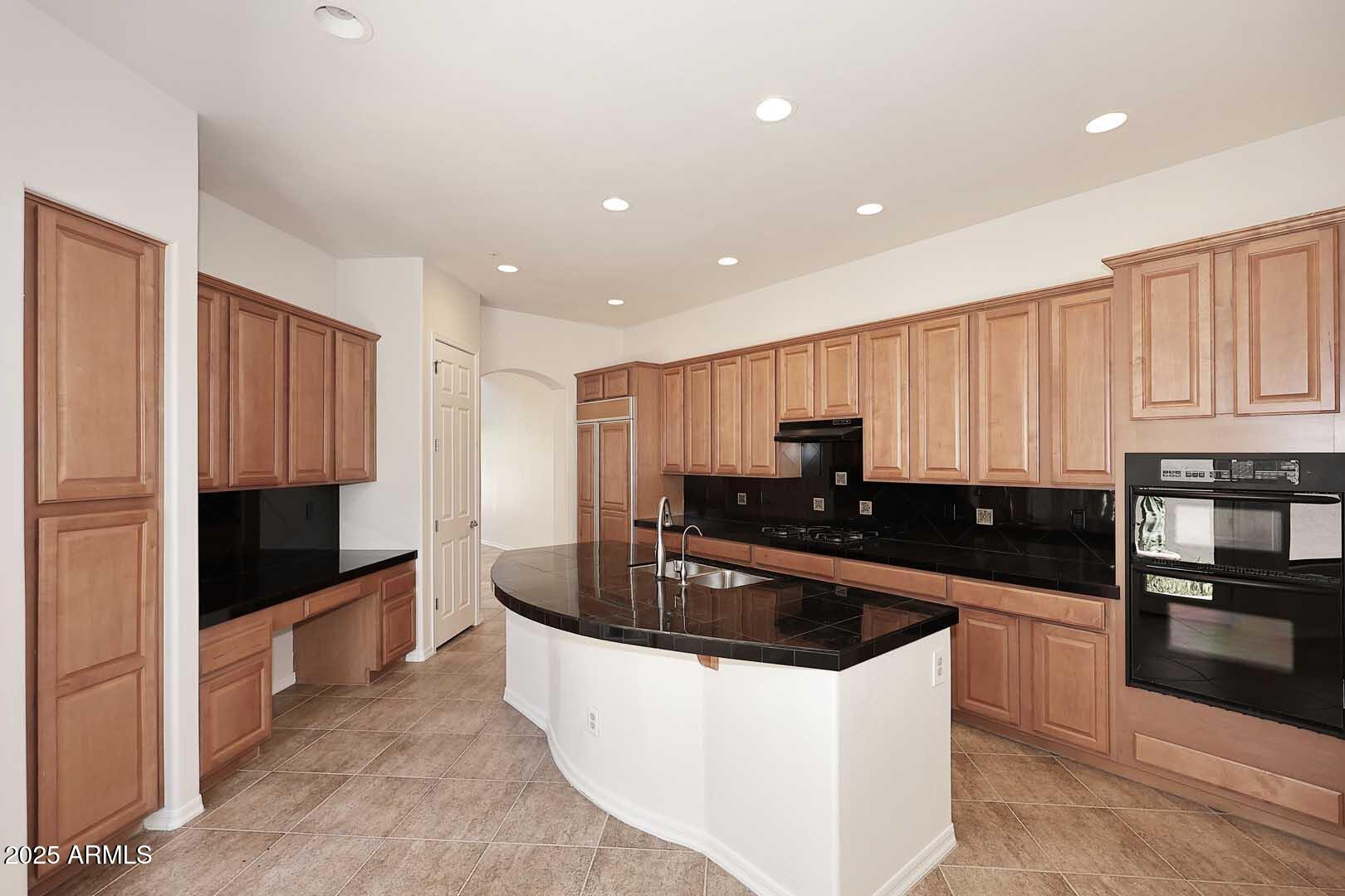 9270 E THOMPSON PEAK Parkway, 304