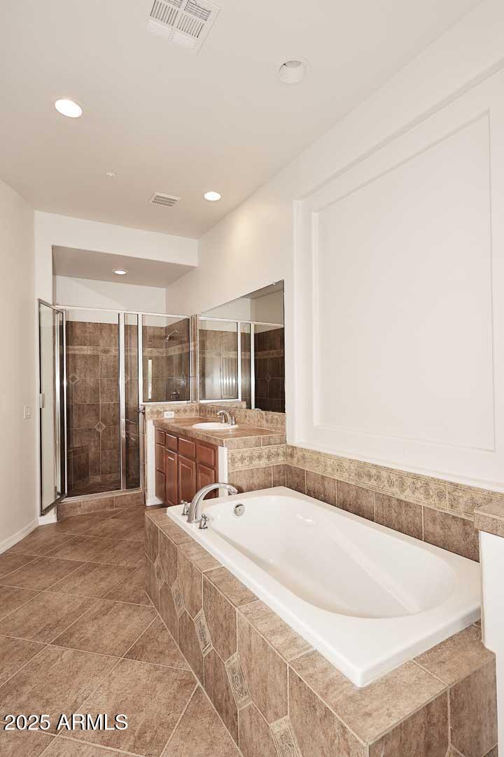 9270 E THOMPSON PEAK Parkway, 304