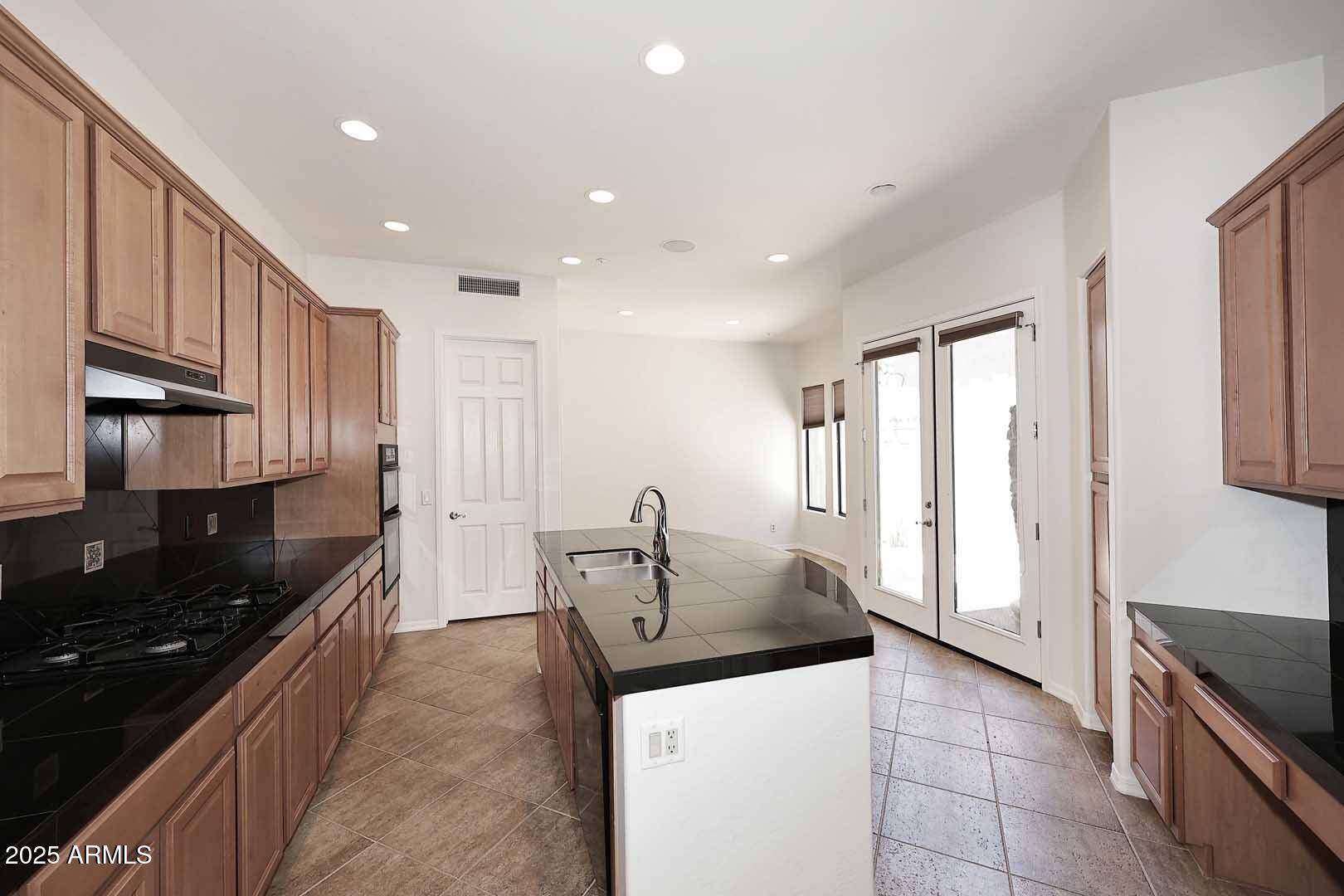 9270 E THOMPSON PEAK Parkway, 304