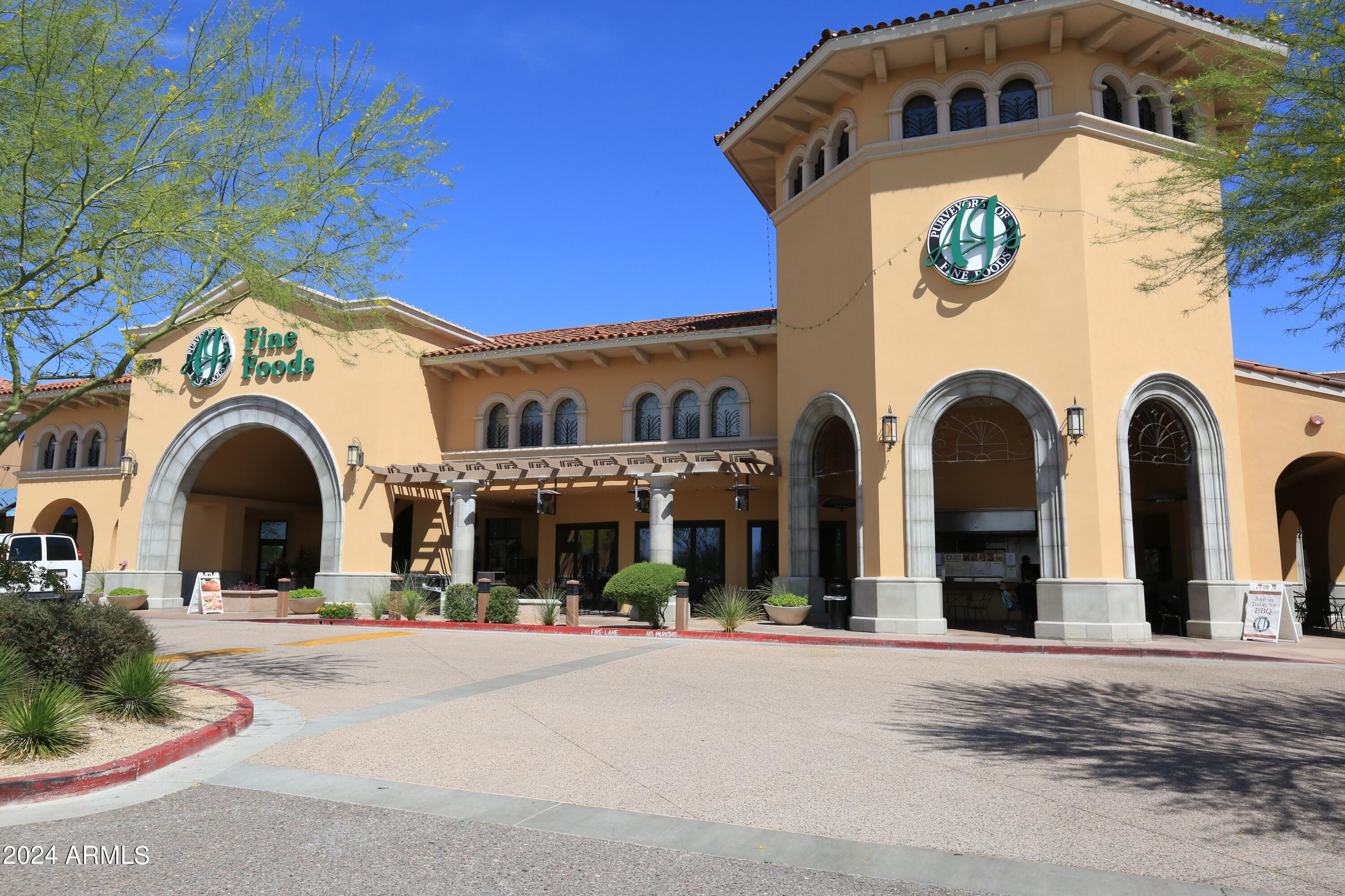 9270 E THOMPSON PEAK Parkway, 304