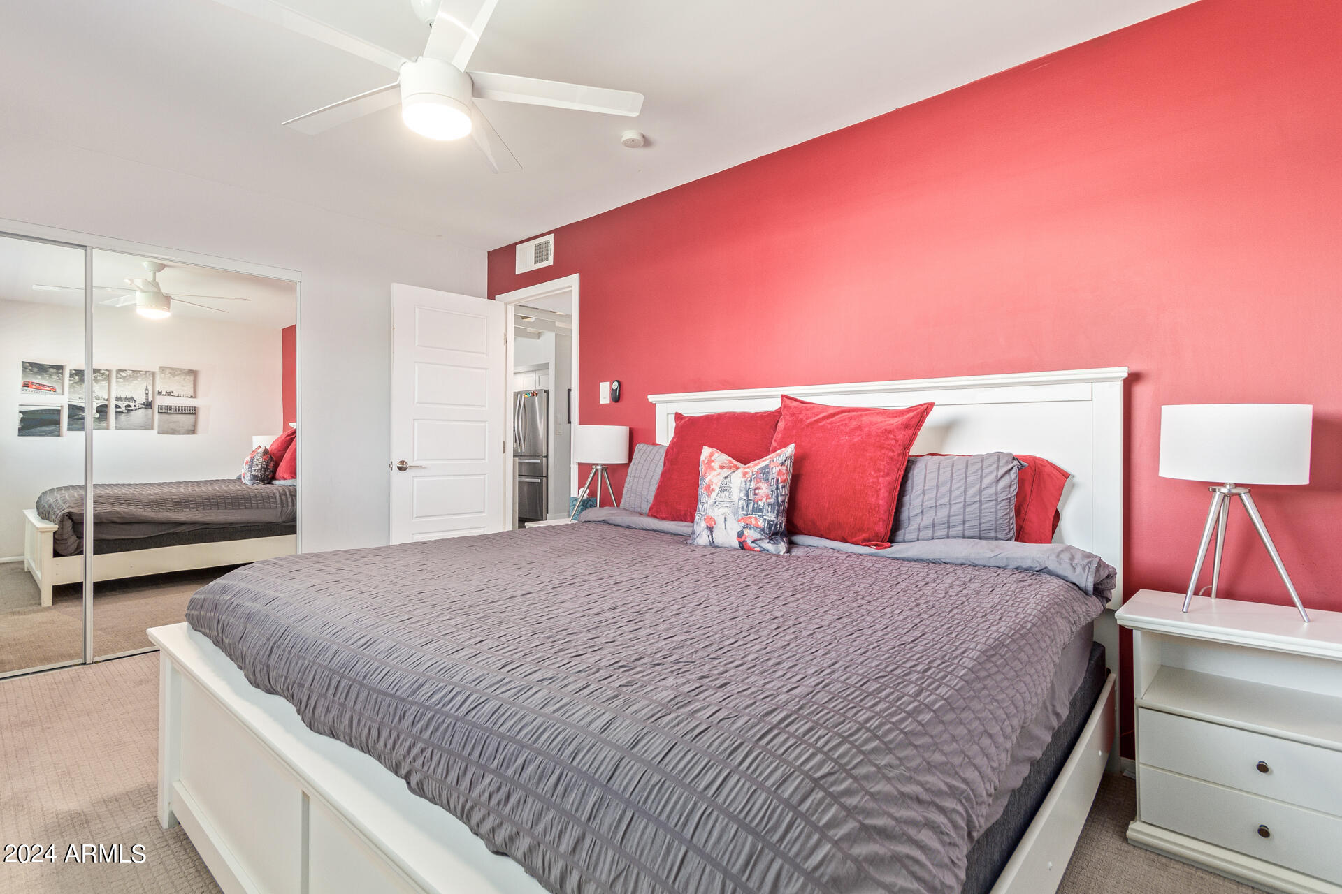 8742 E WELDON Avenue