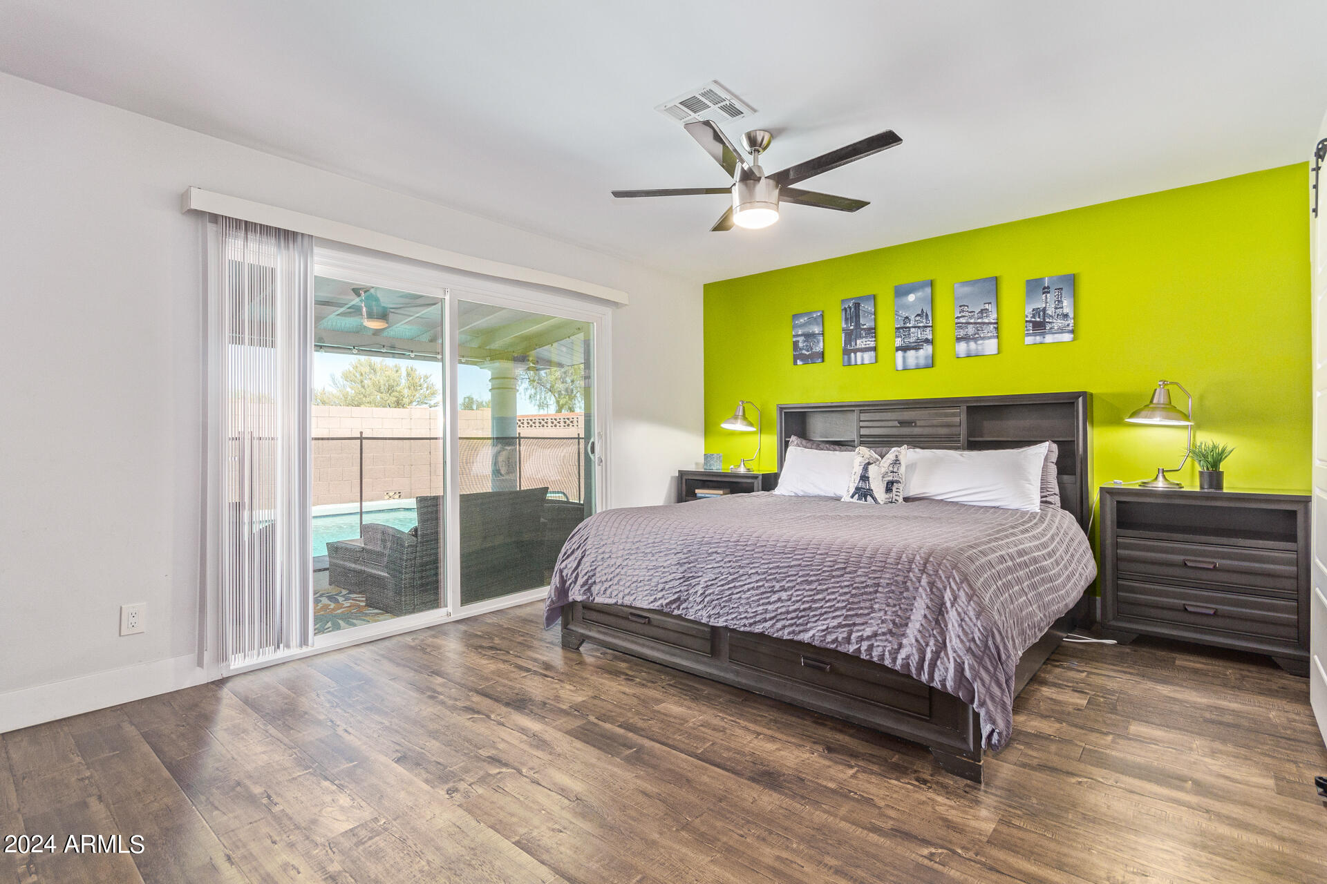 8742 E WELDON Avenue