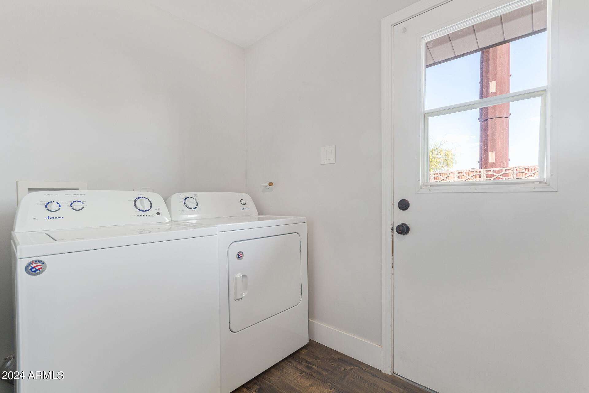 8742 E WELDON Avenue