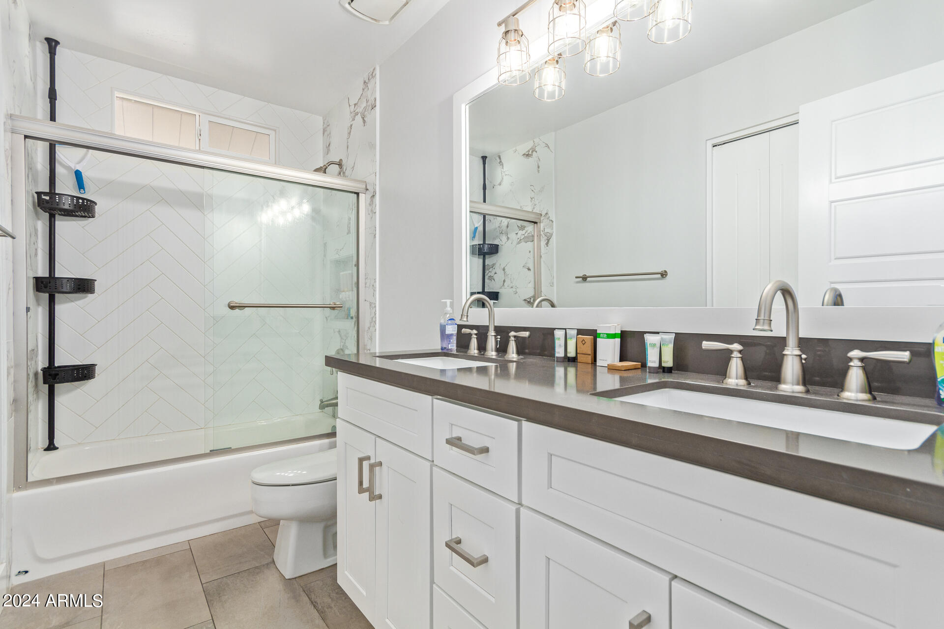 8742 E WELDON Avenue