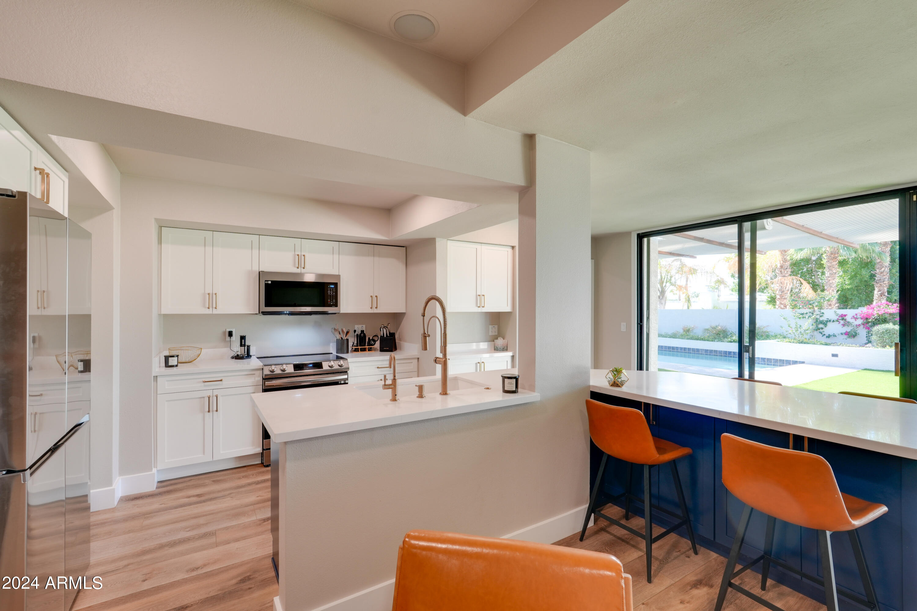 6633 E JUNIPER Avenue