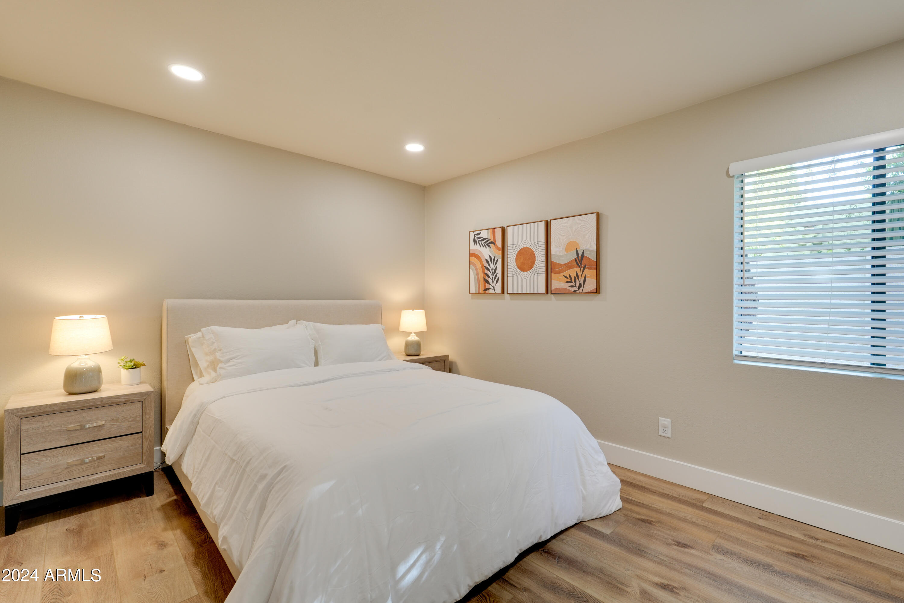 6633 E JUNIPER Avenue