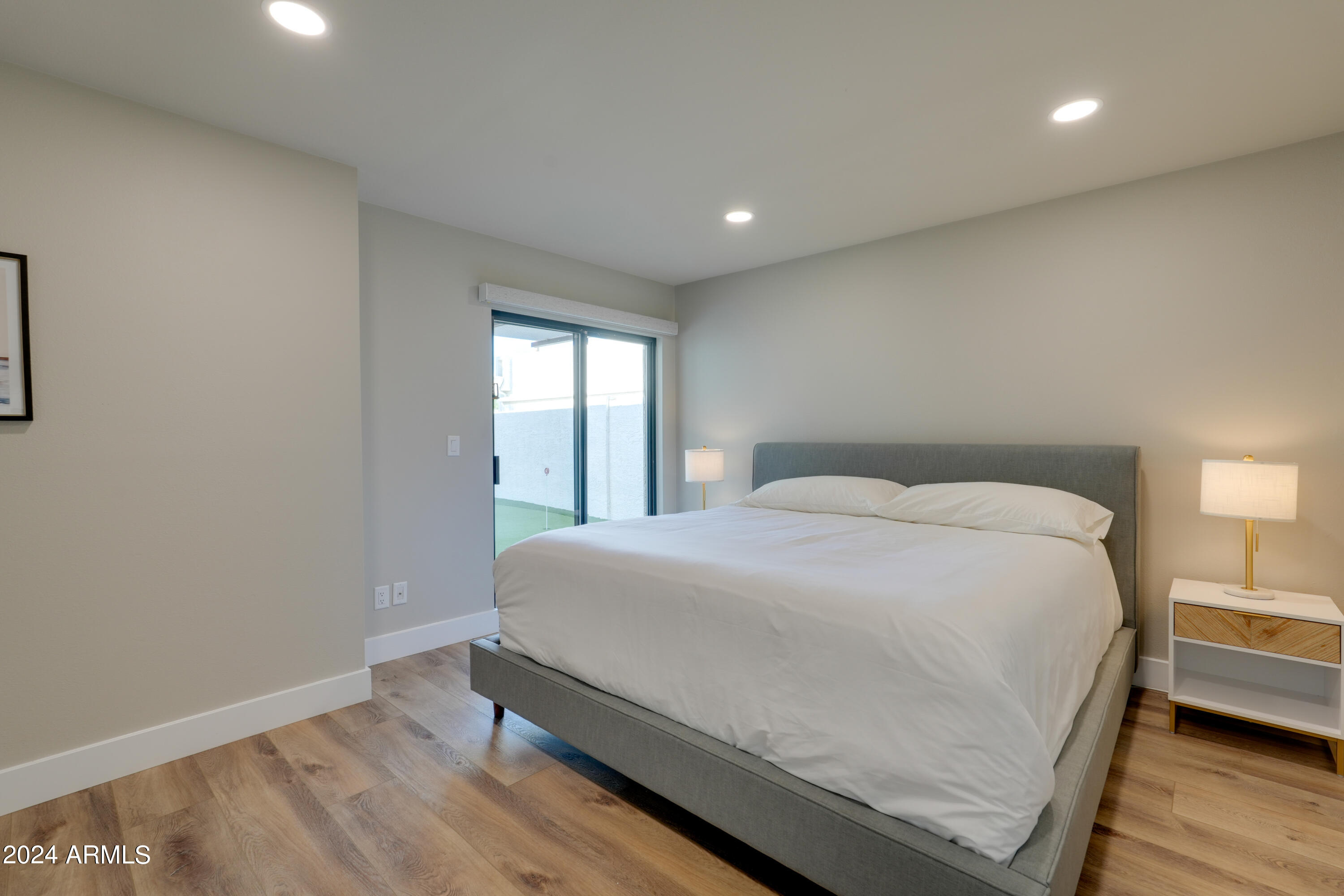 6633 E JUNIPER Avenue