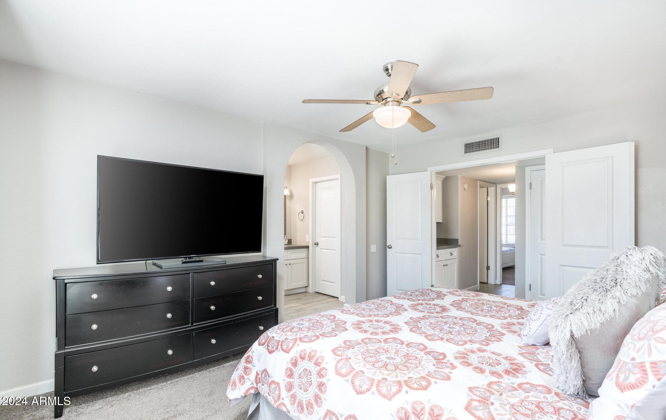 4833 W COMMONWEALTH Place