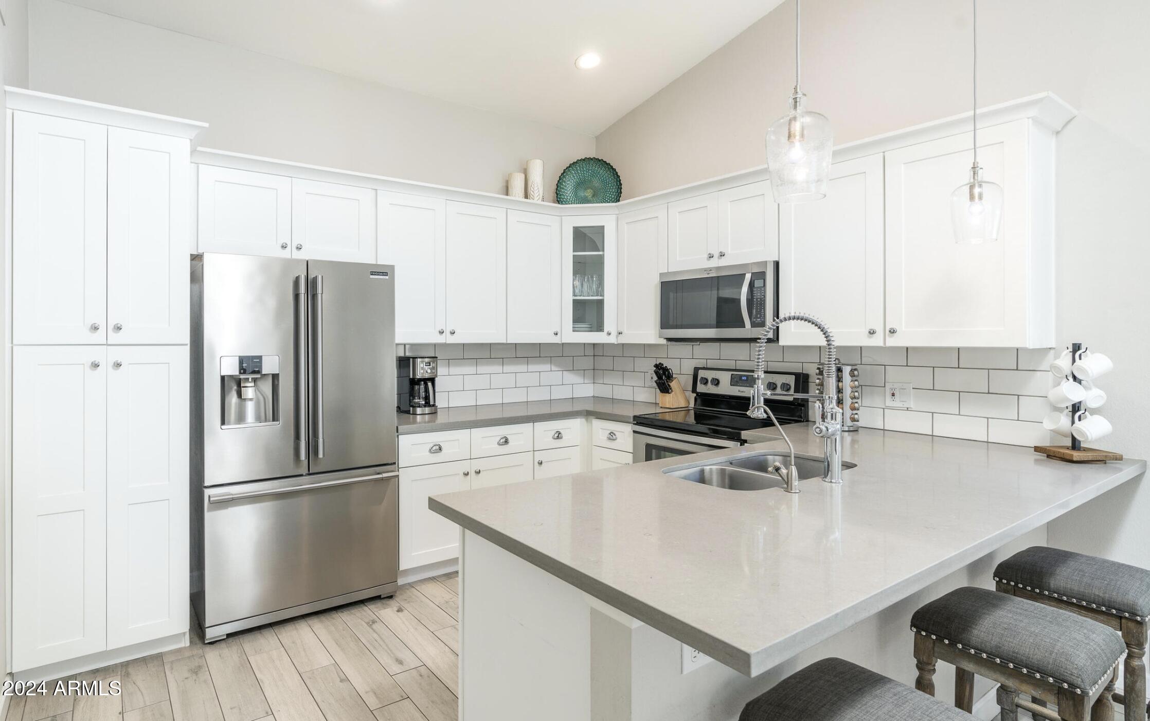 4833 W COMMONWEALTH Place