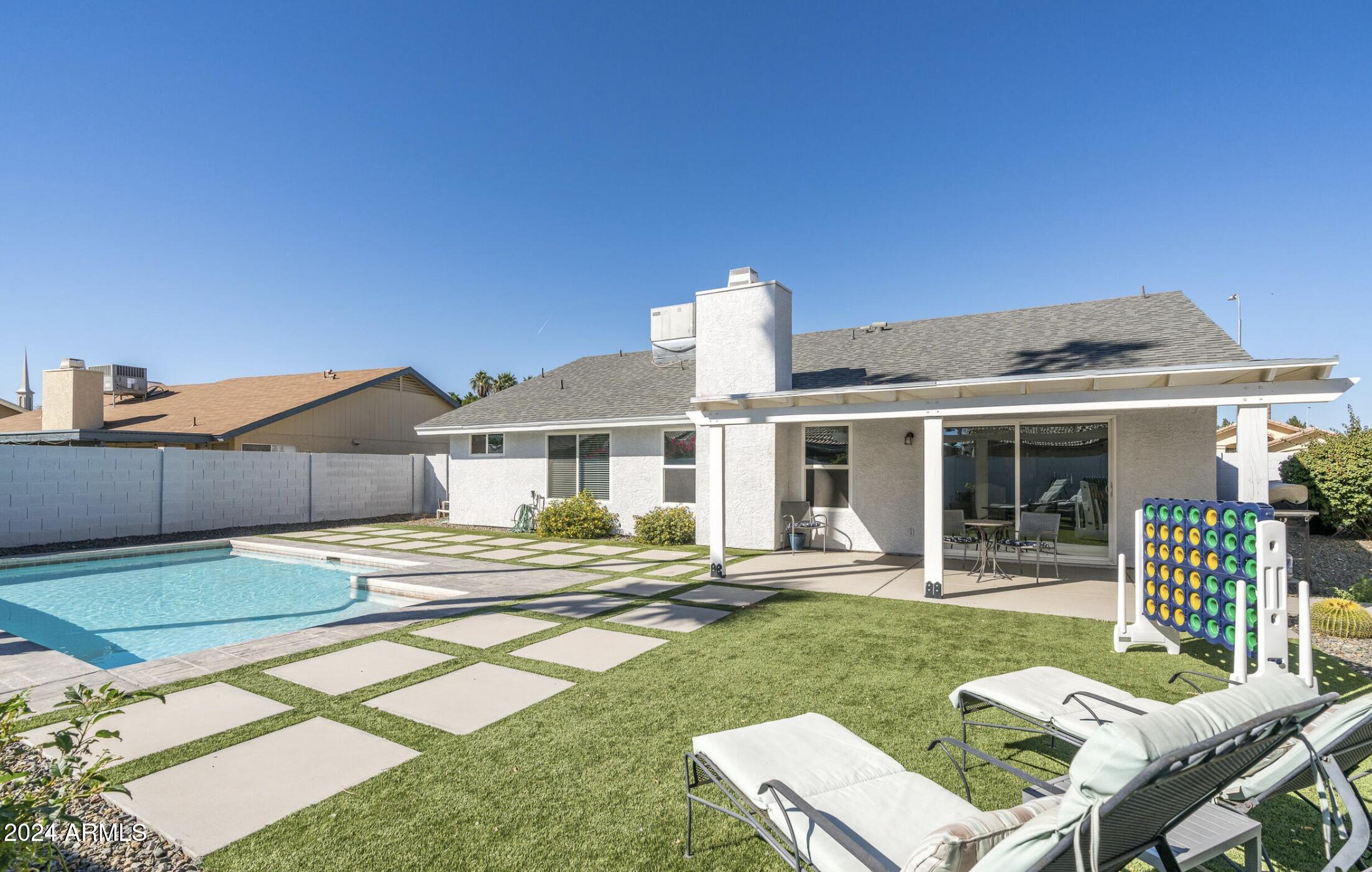 4833 W COMMONWEALTH Place