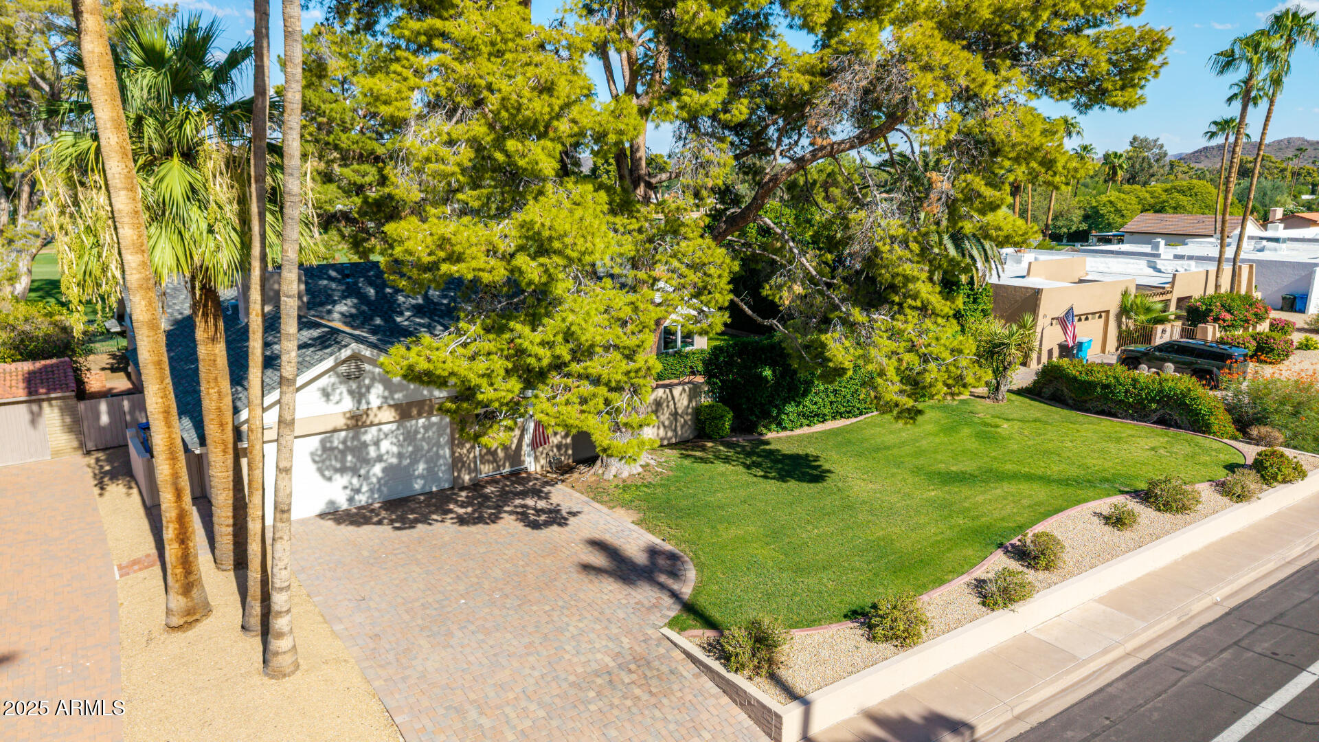 14425 N CORAL GABLES Drive