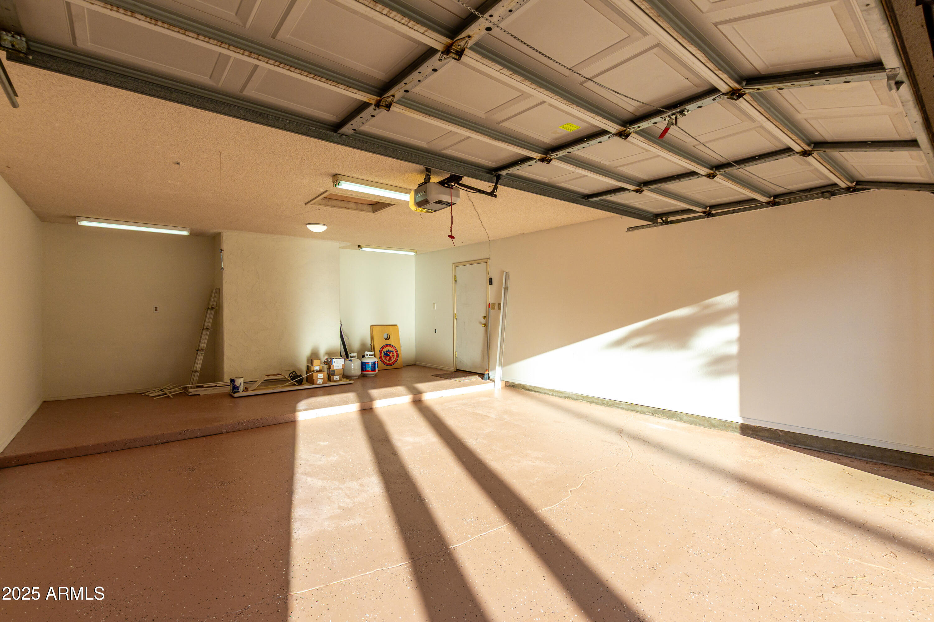 14425 N CORAL GABLES Drive