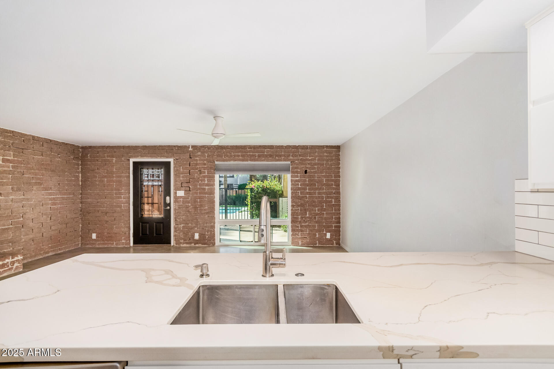 7401 E NORTHLAND Drive, 9, Scottsdale Unit: 9