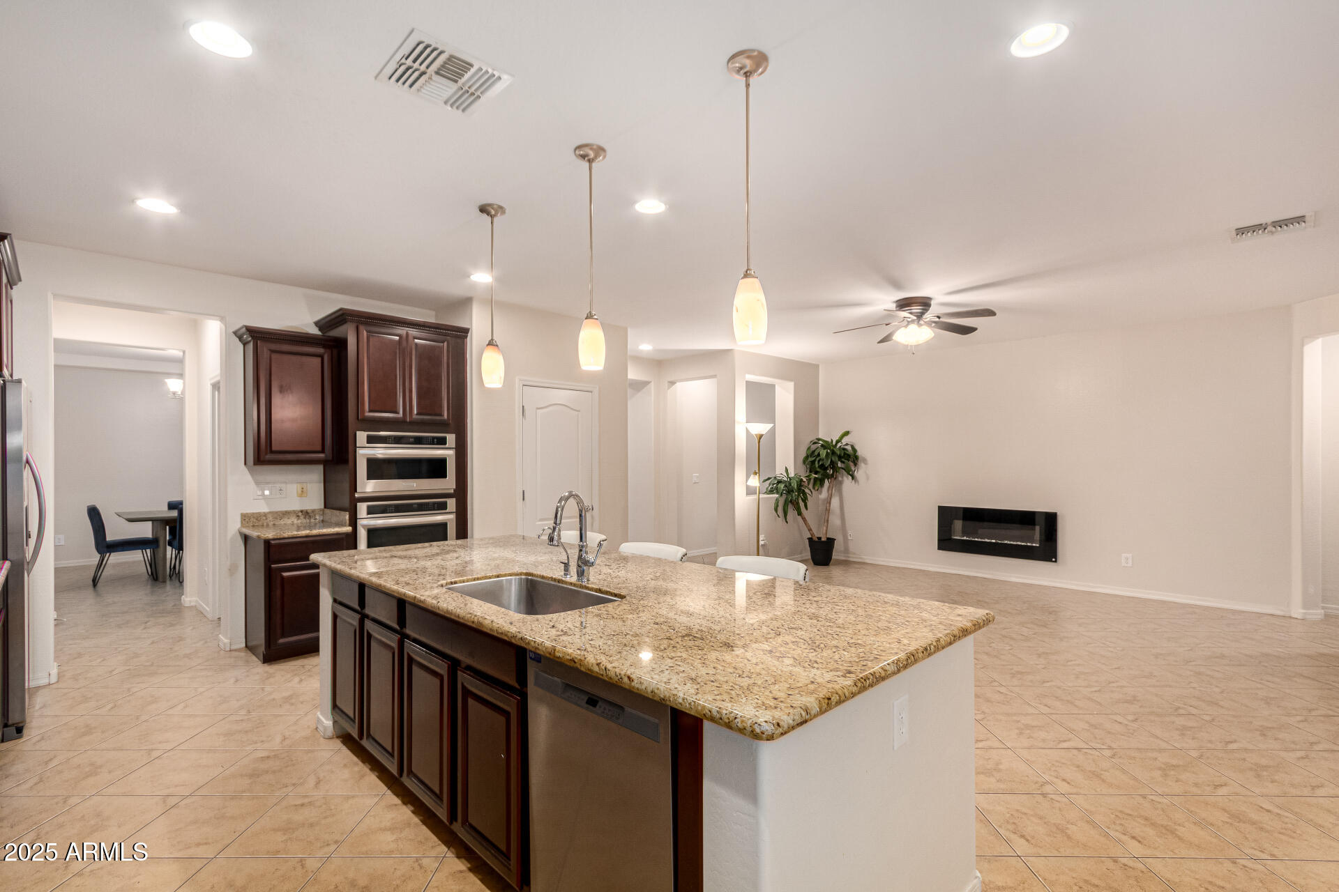 18225 W MONTECITO Avenue, Goodyear