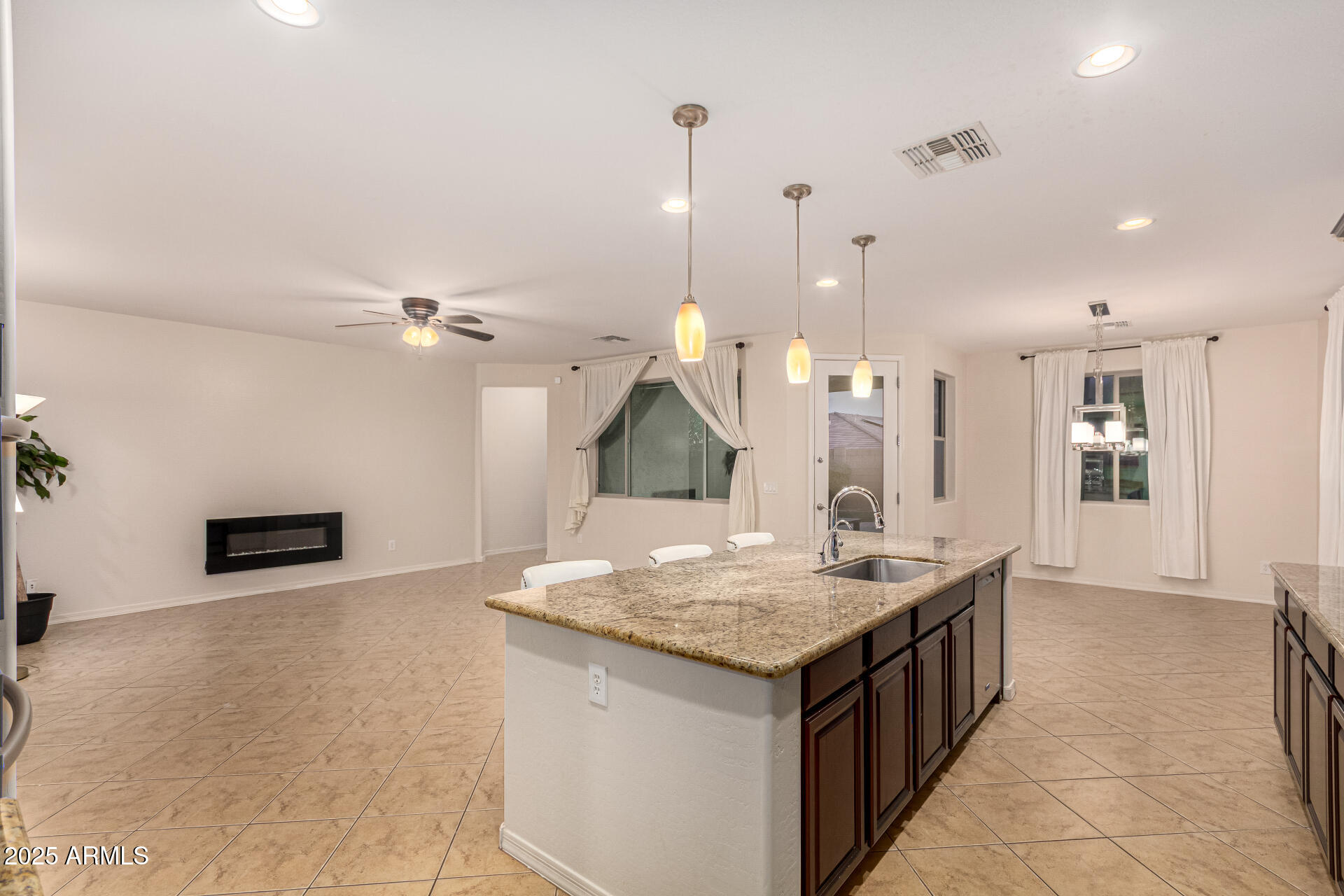 18225 W MONTECITO Avenue, Goodyear