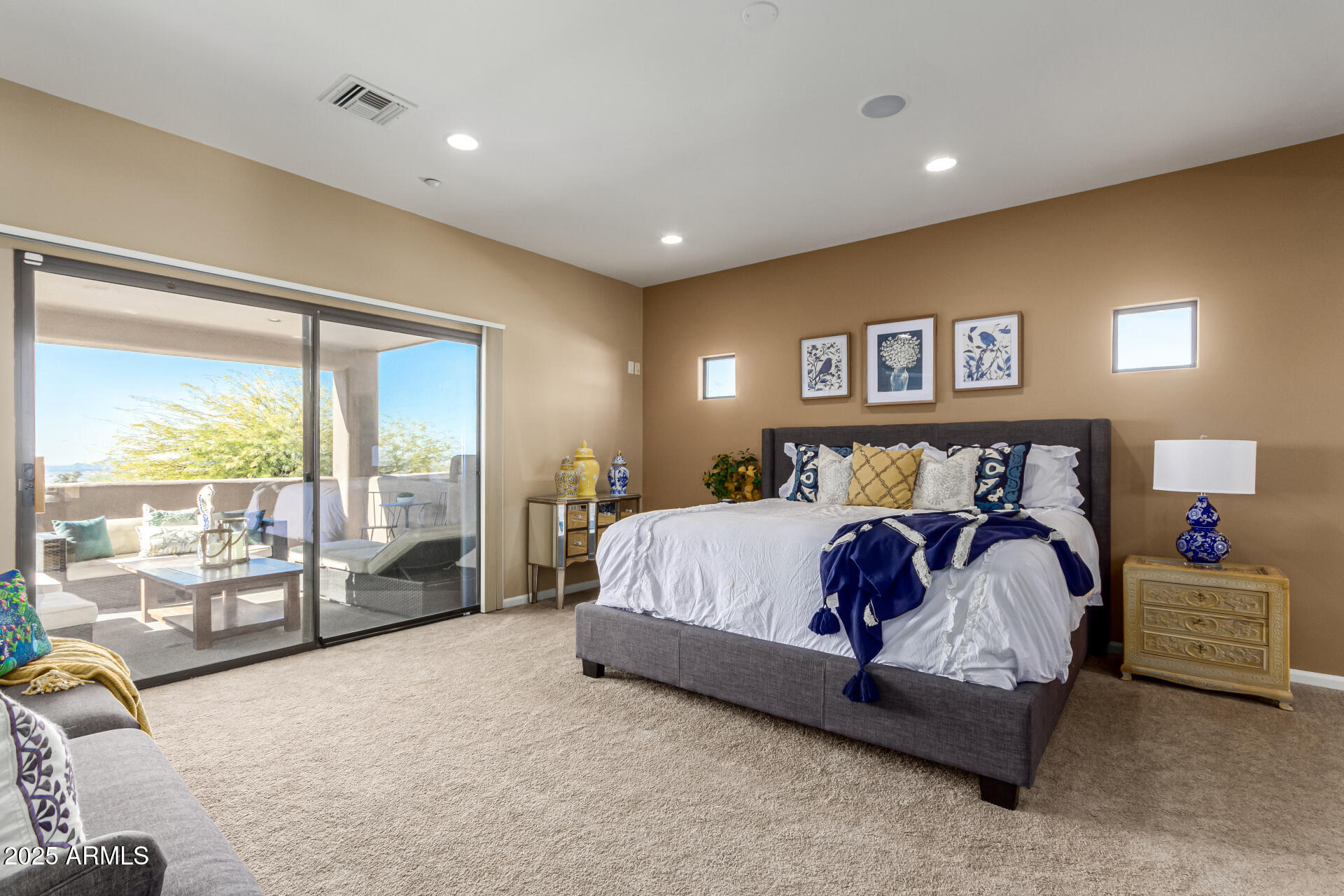 10004 E SANTA CATALINA Drive