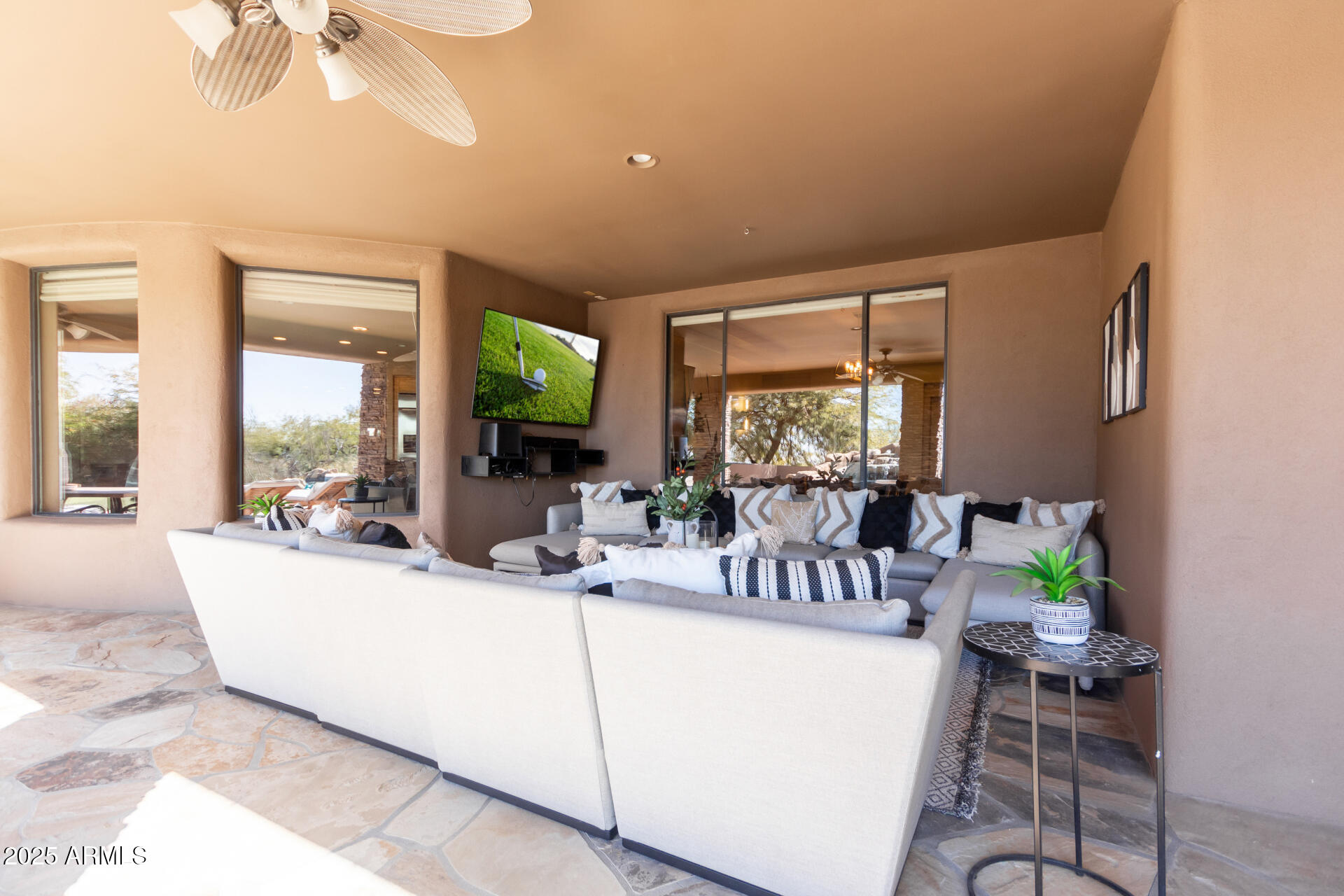 10004 E SANTA CATALINA Drive