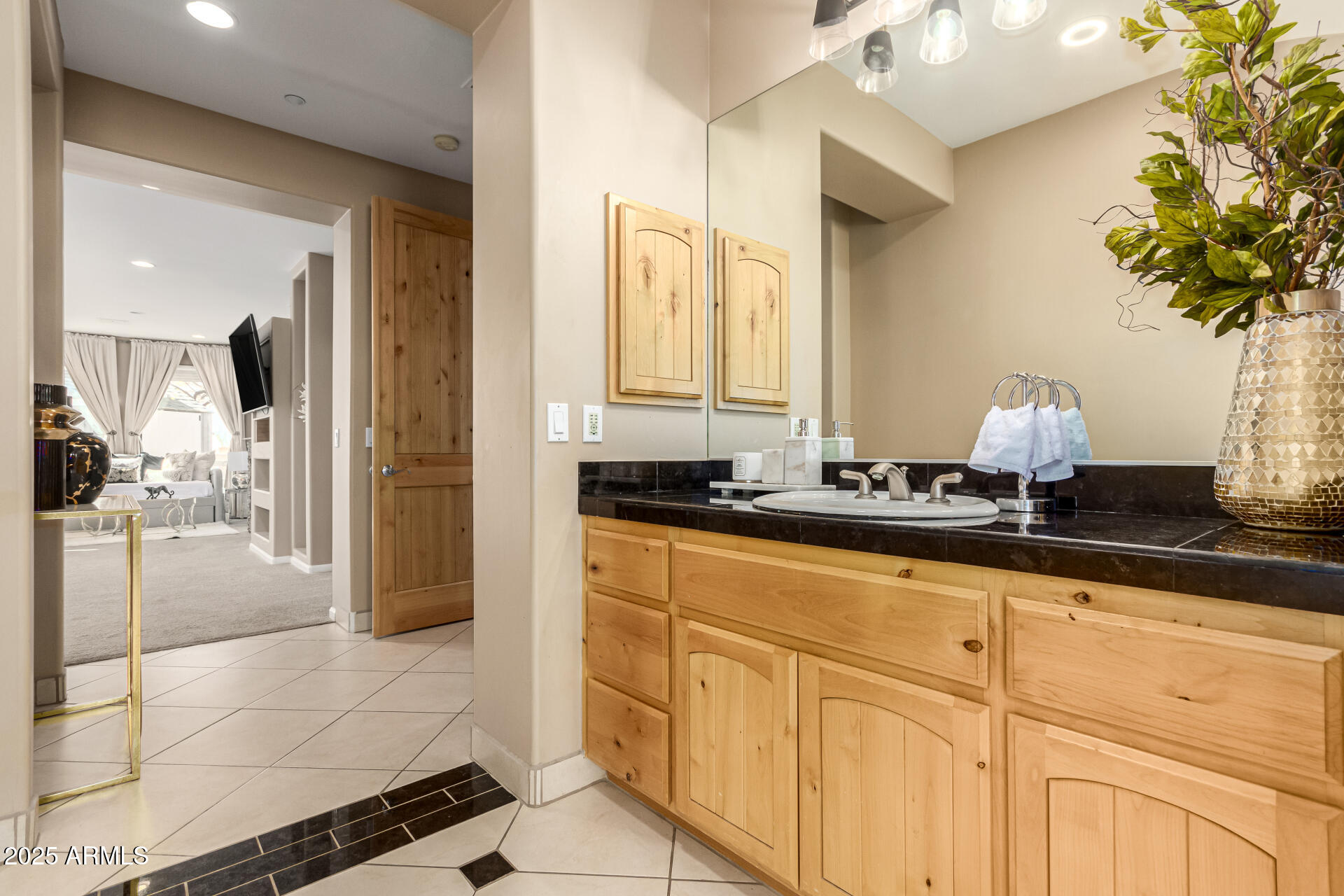 10004 E SANTA CATALINA Drive