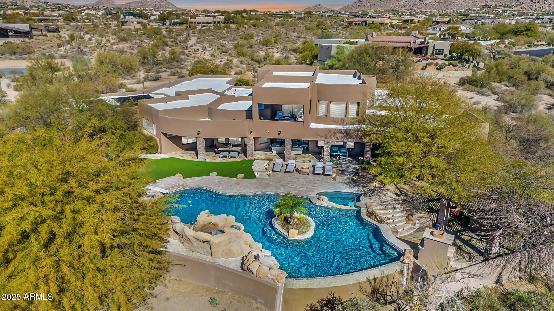 10004 E SANTA CATALINA Drive