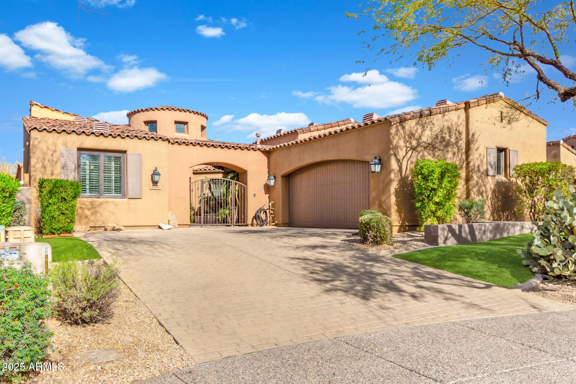 8566 E ANGEL SPIRIT Drive