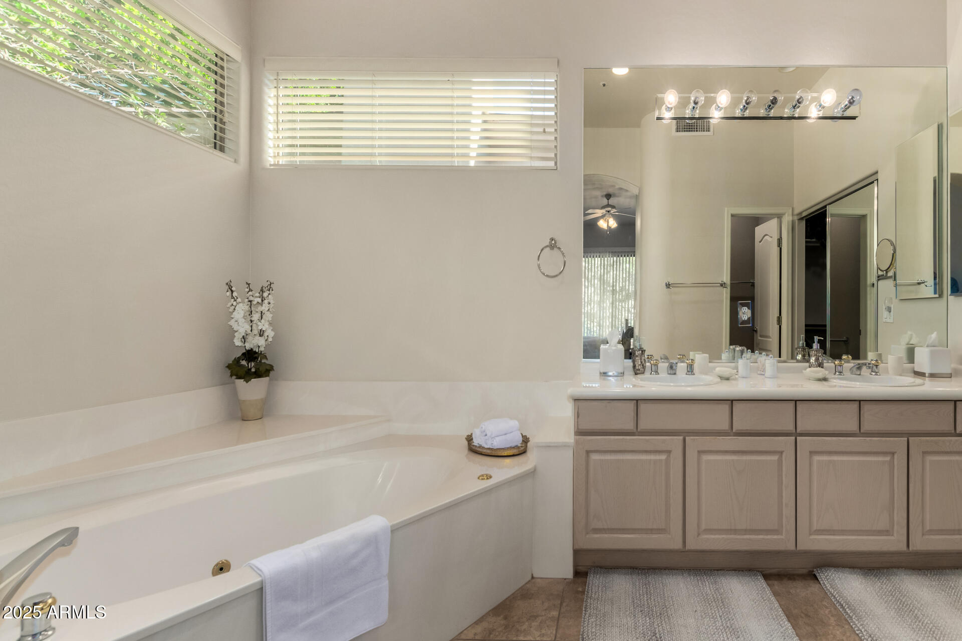 8250 E MOUNTAIN SPRING Road