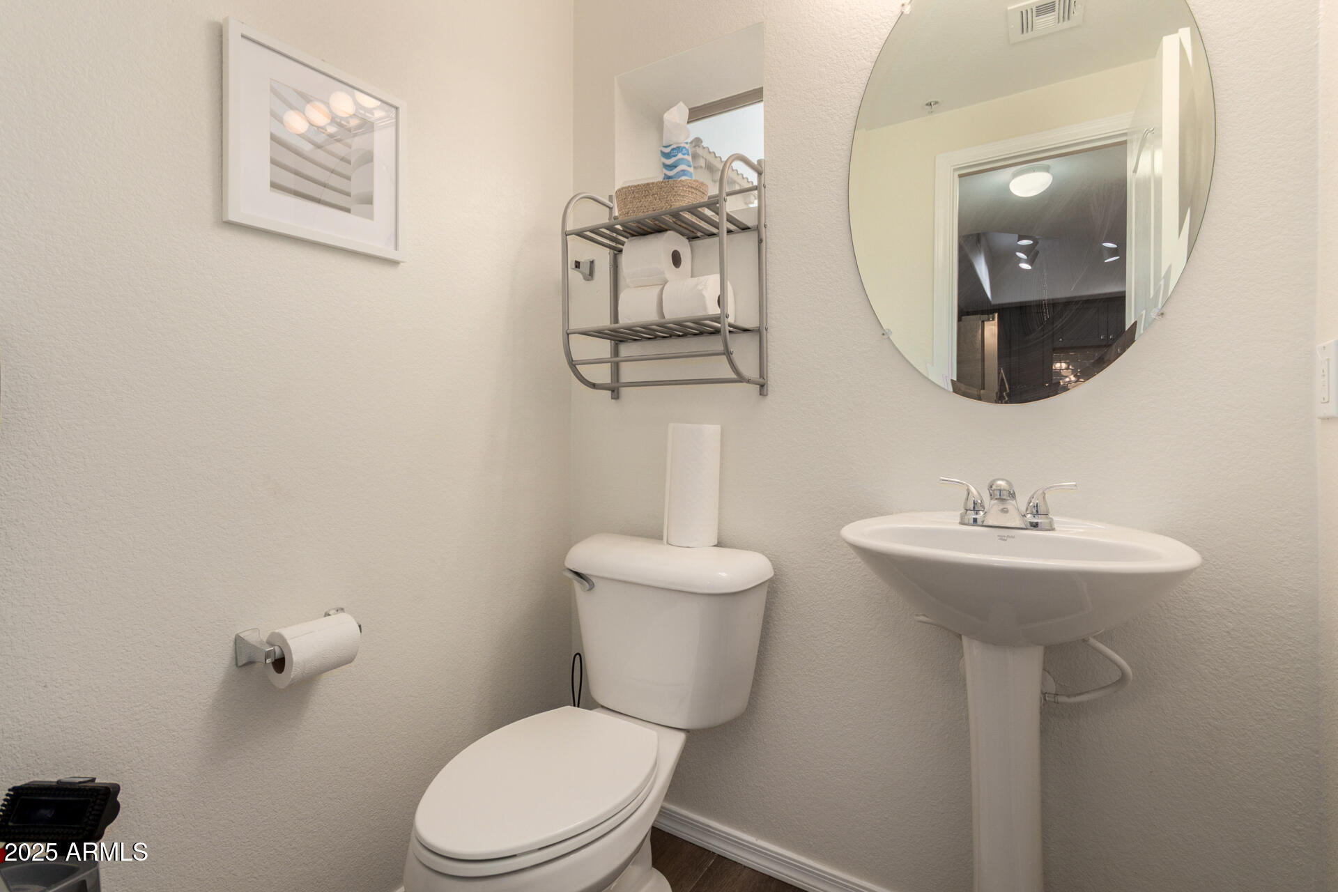 240 W JUNIPER Avenue 1010