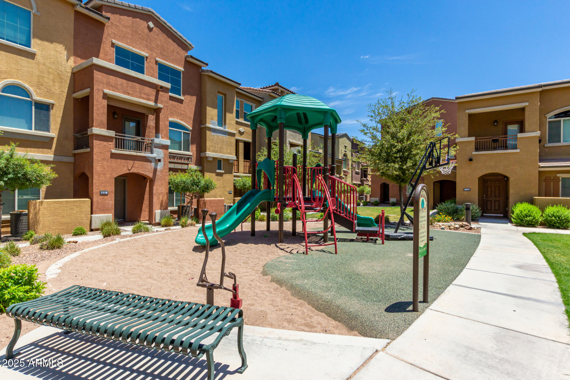 240 W JUNIPER Avenue 1010