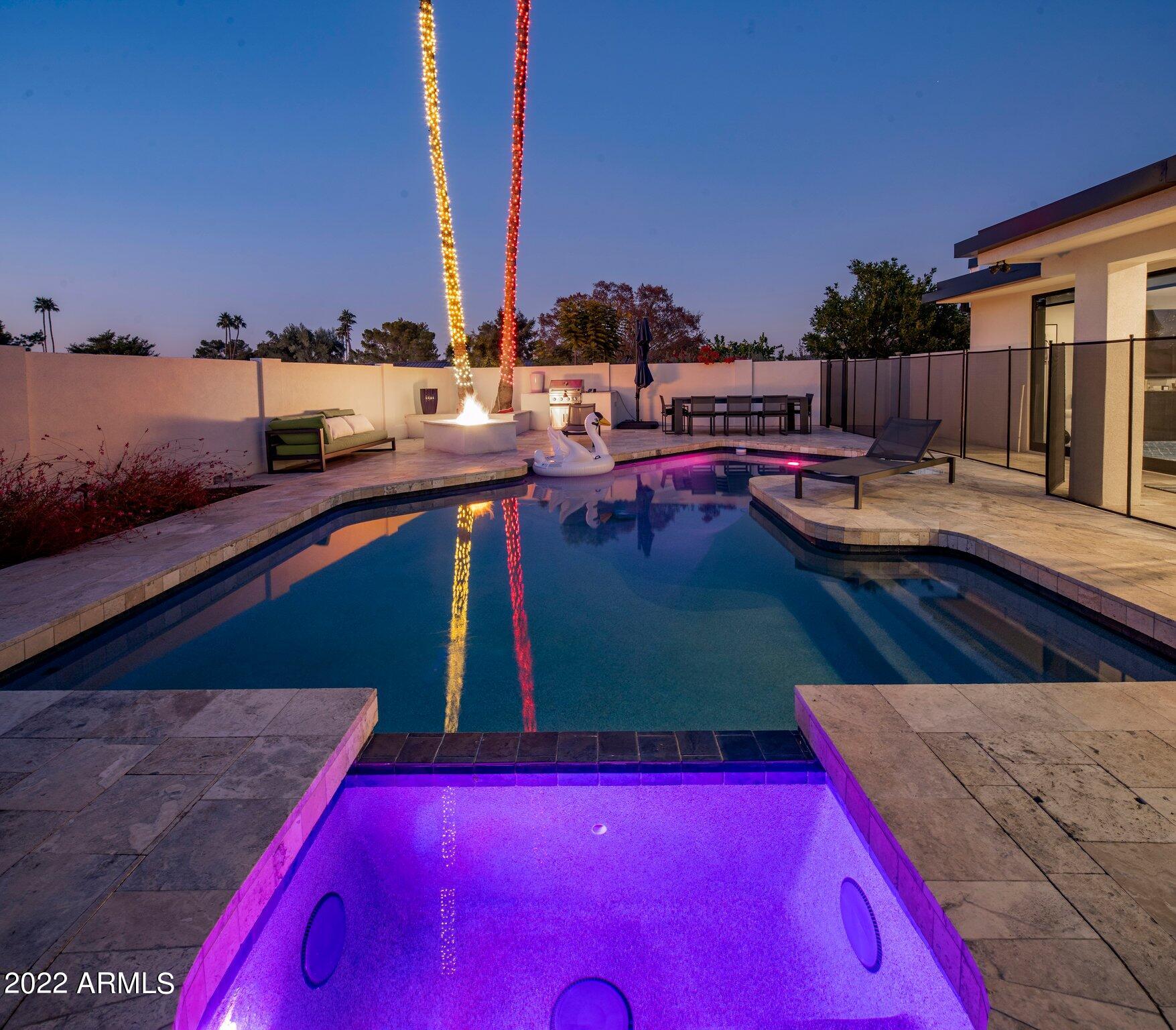 9056 N ARROYA VISTA Drive