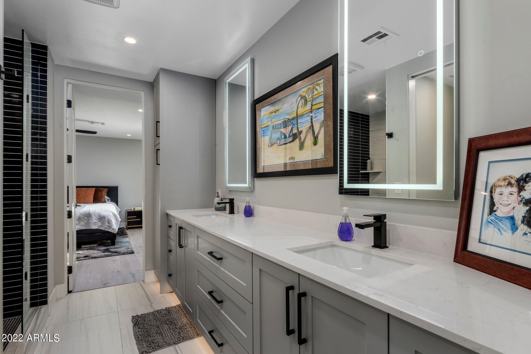 9056 N ARROYA VISTA Drive