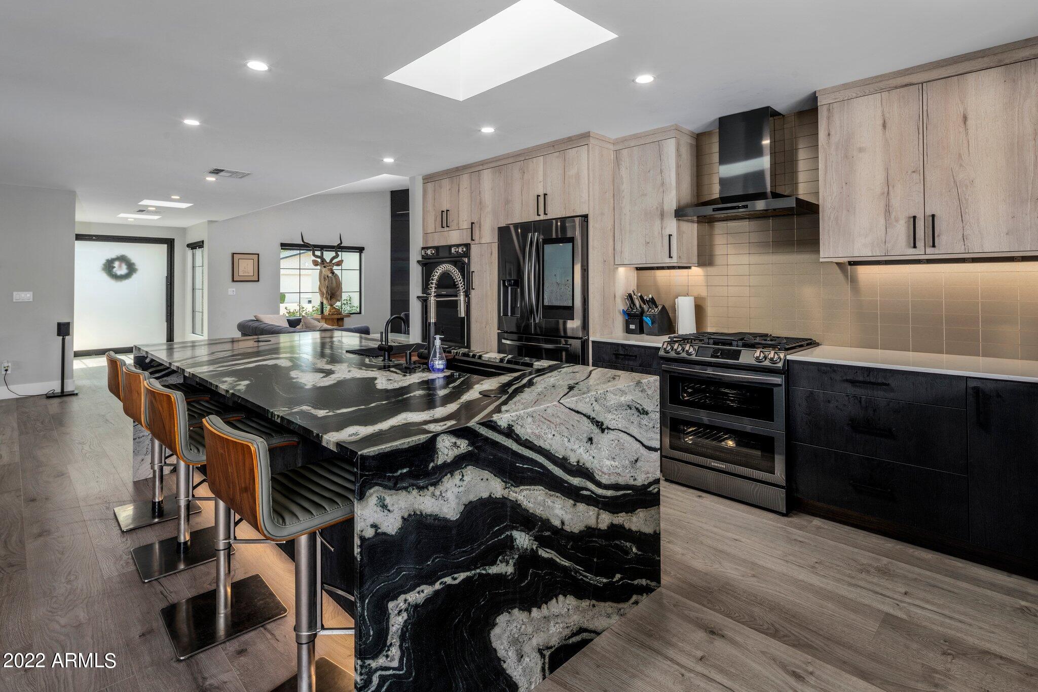 9056 N ARROYA VISTA Drive