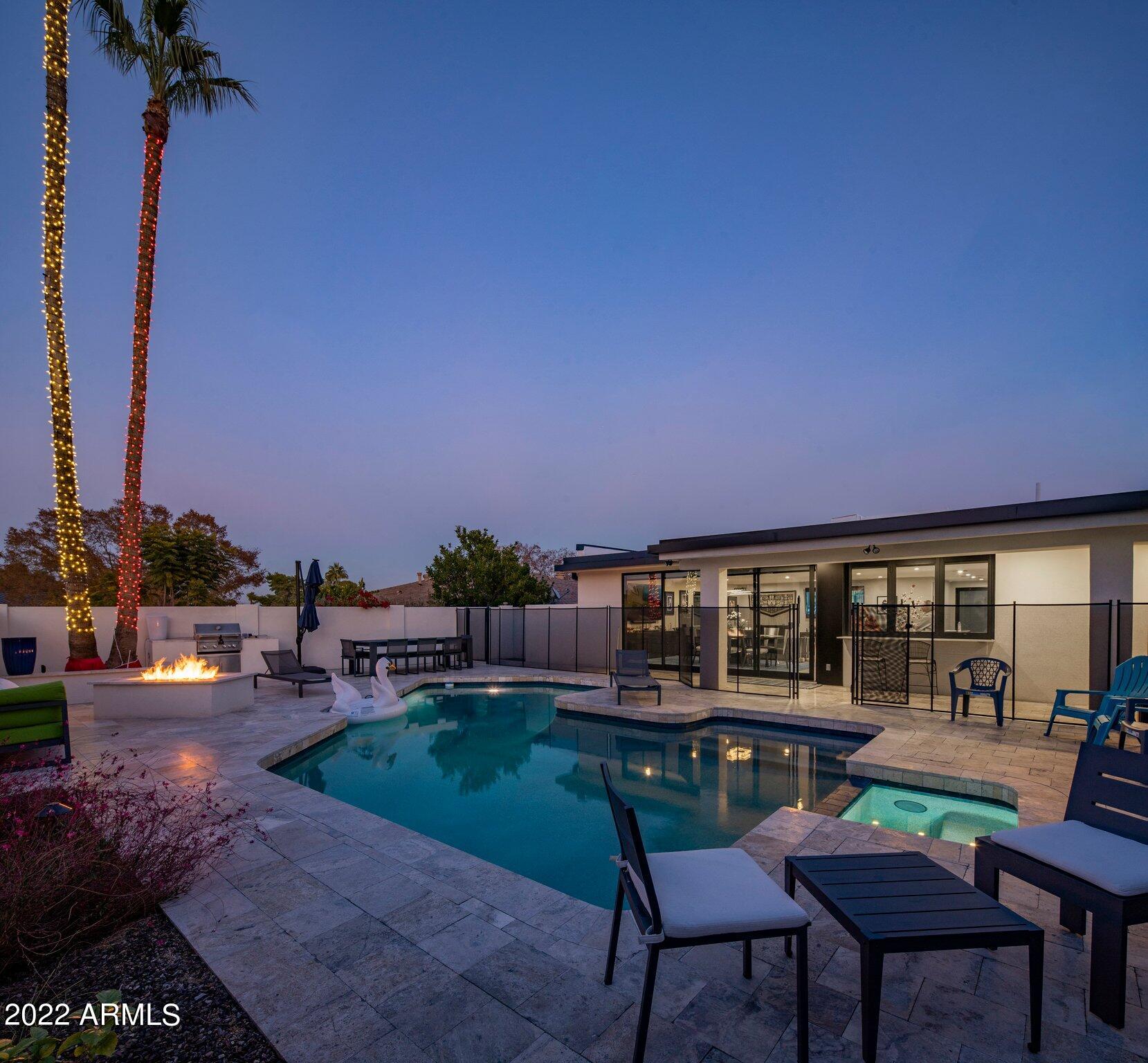 9056 N ARROYA VISTA Drive