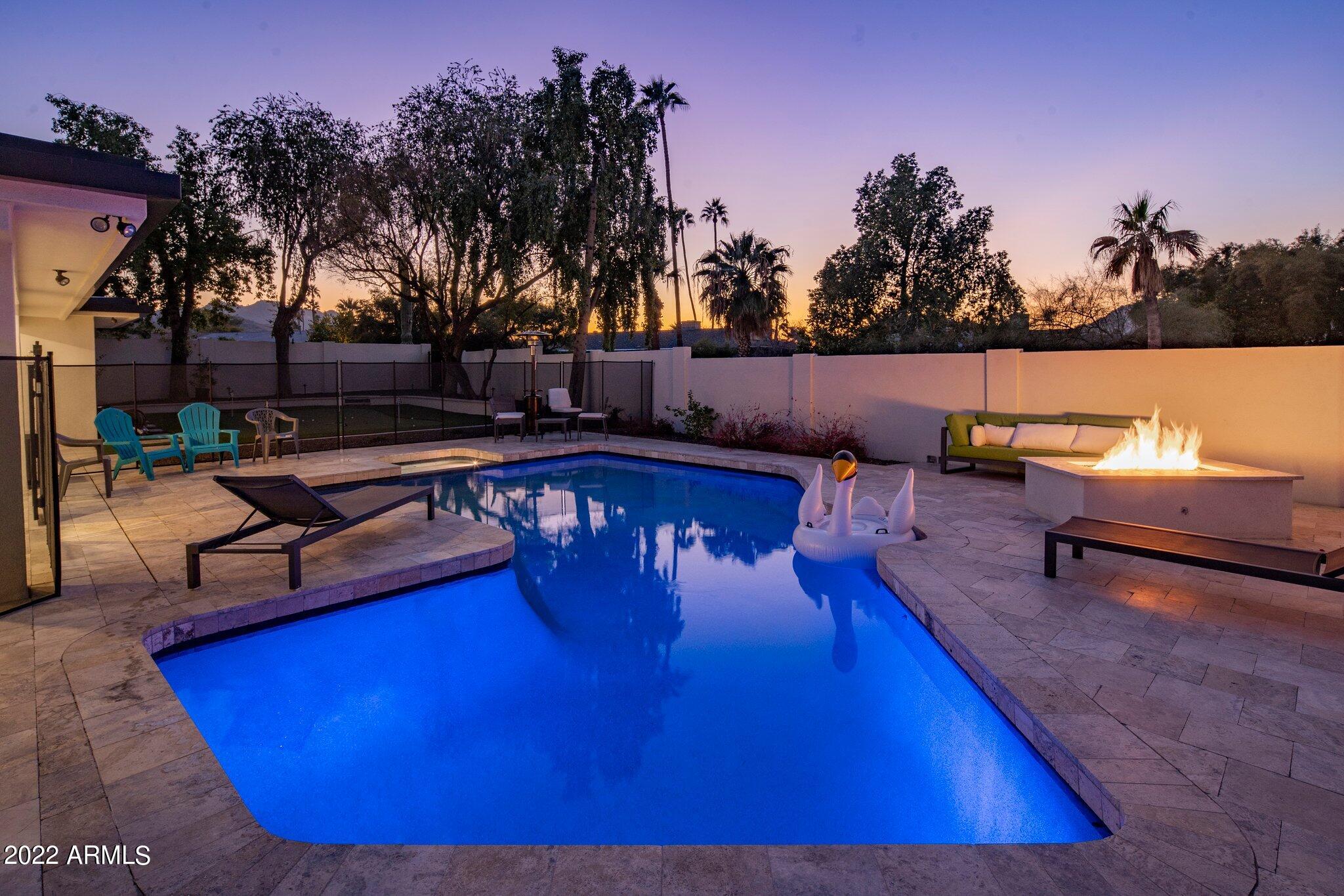 9056 N ARROYA VISTA Drive