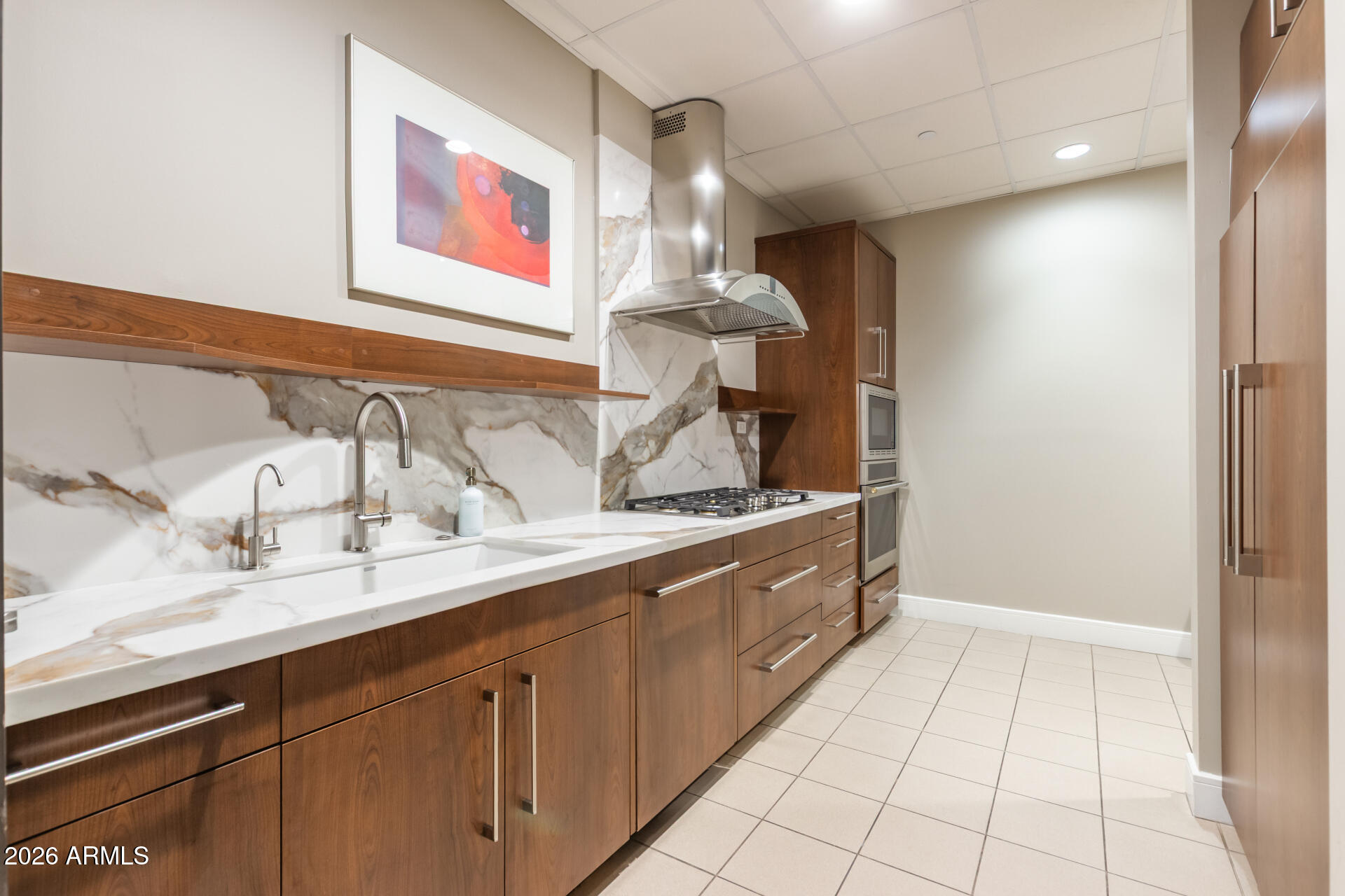 2211 E CAMELBACK Road 106