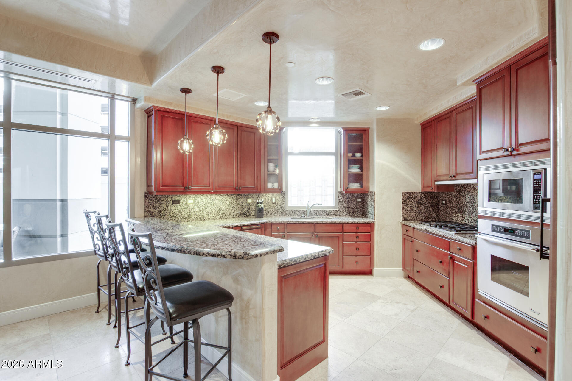 2211 E CAMELBACK Road 106