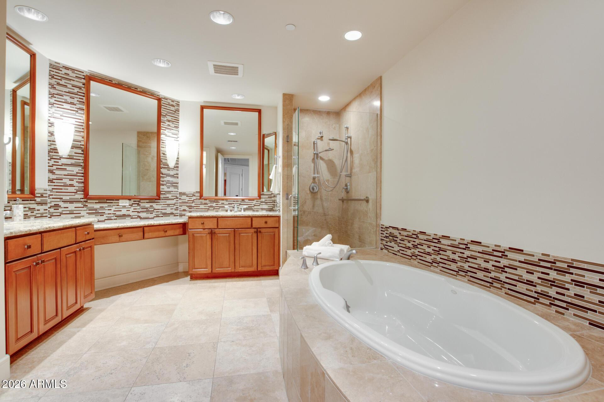 2211 E CAMELBACK Road 106