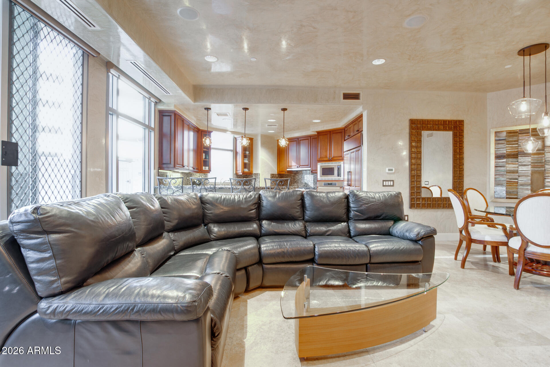 2211 E CAMELBACK Road 106