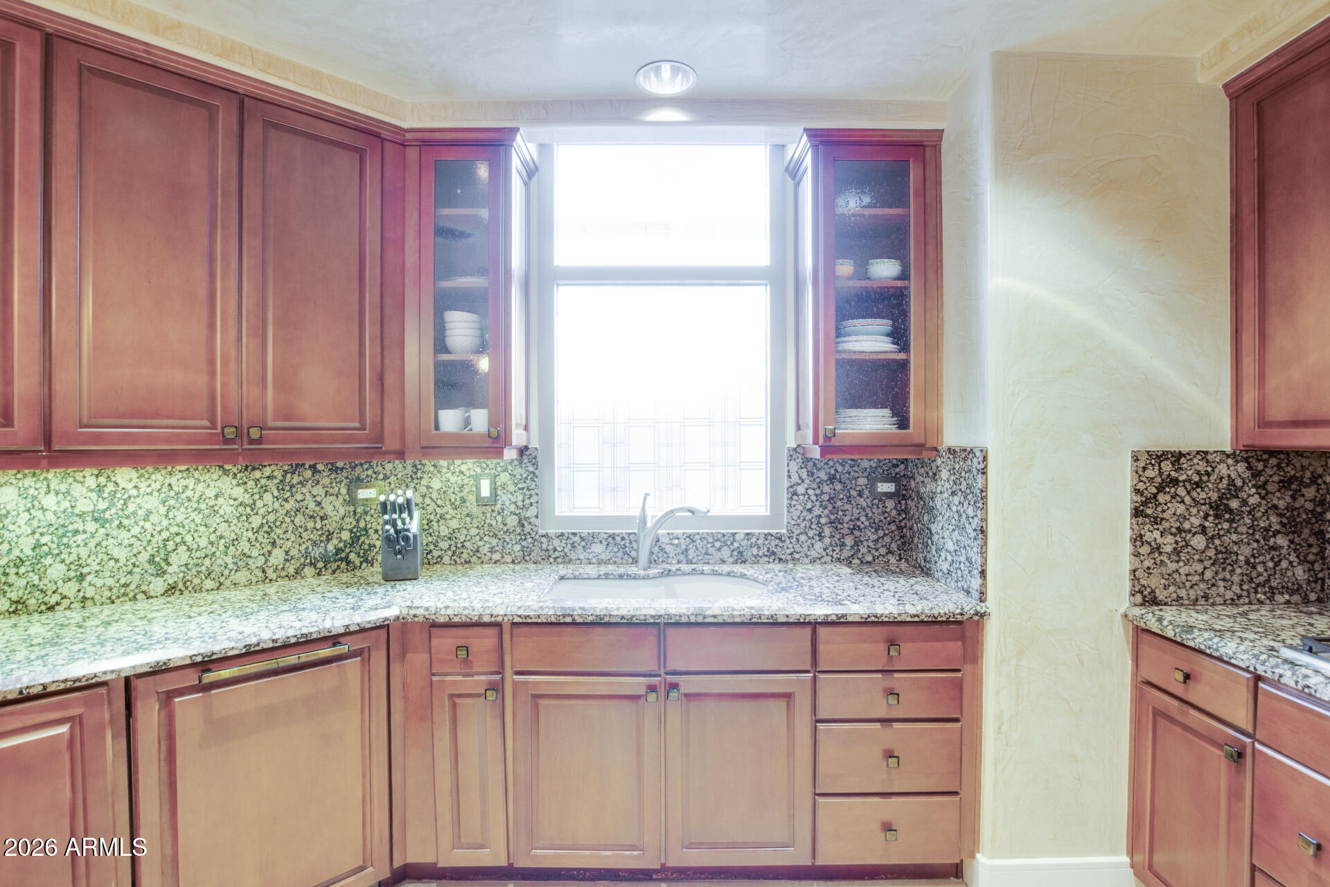 2211 E CAMELBACK Road 106