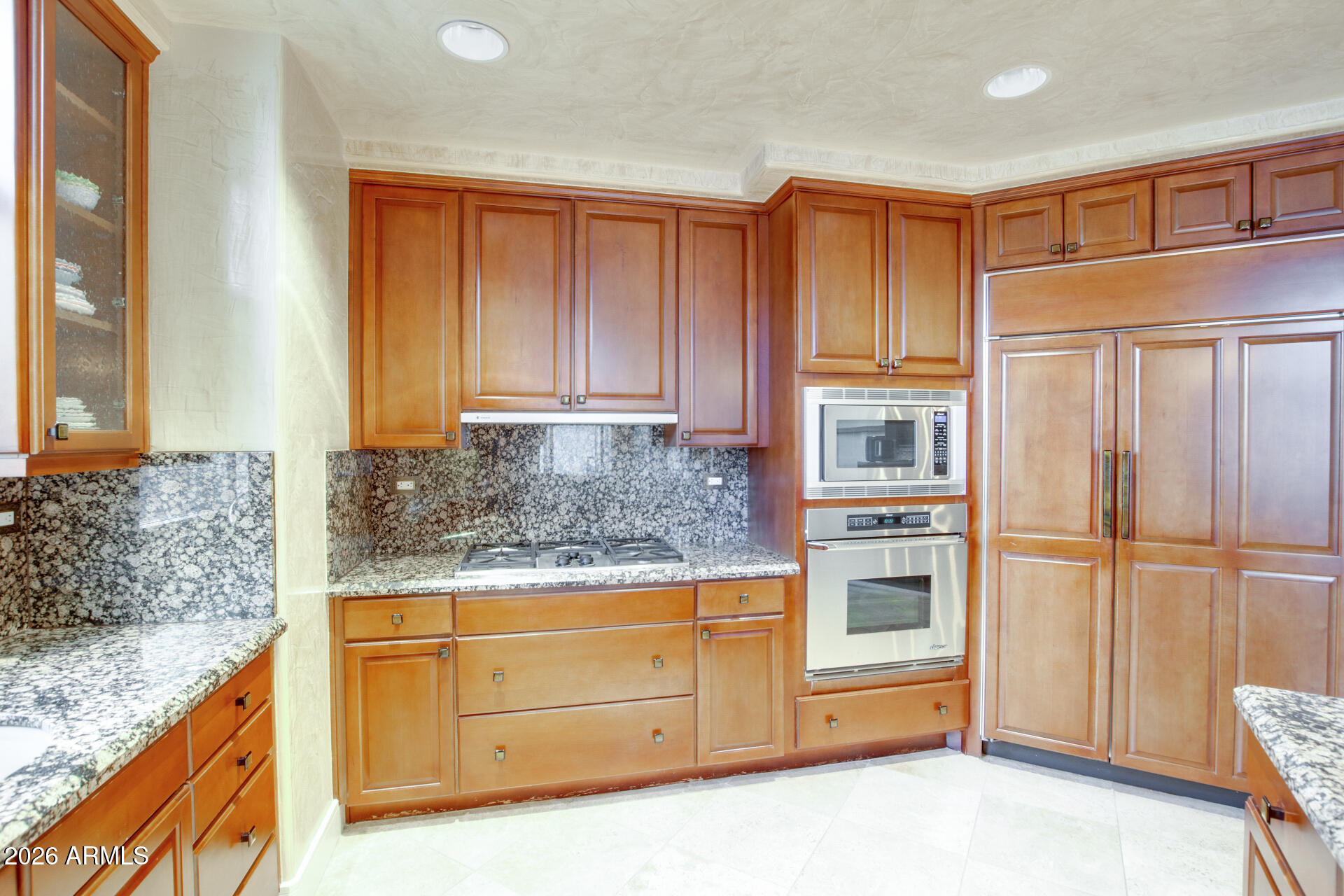 2211 E CAMELBACK Road 106