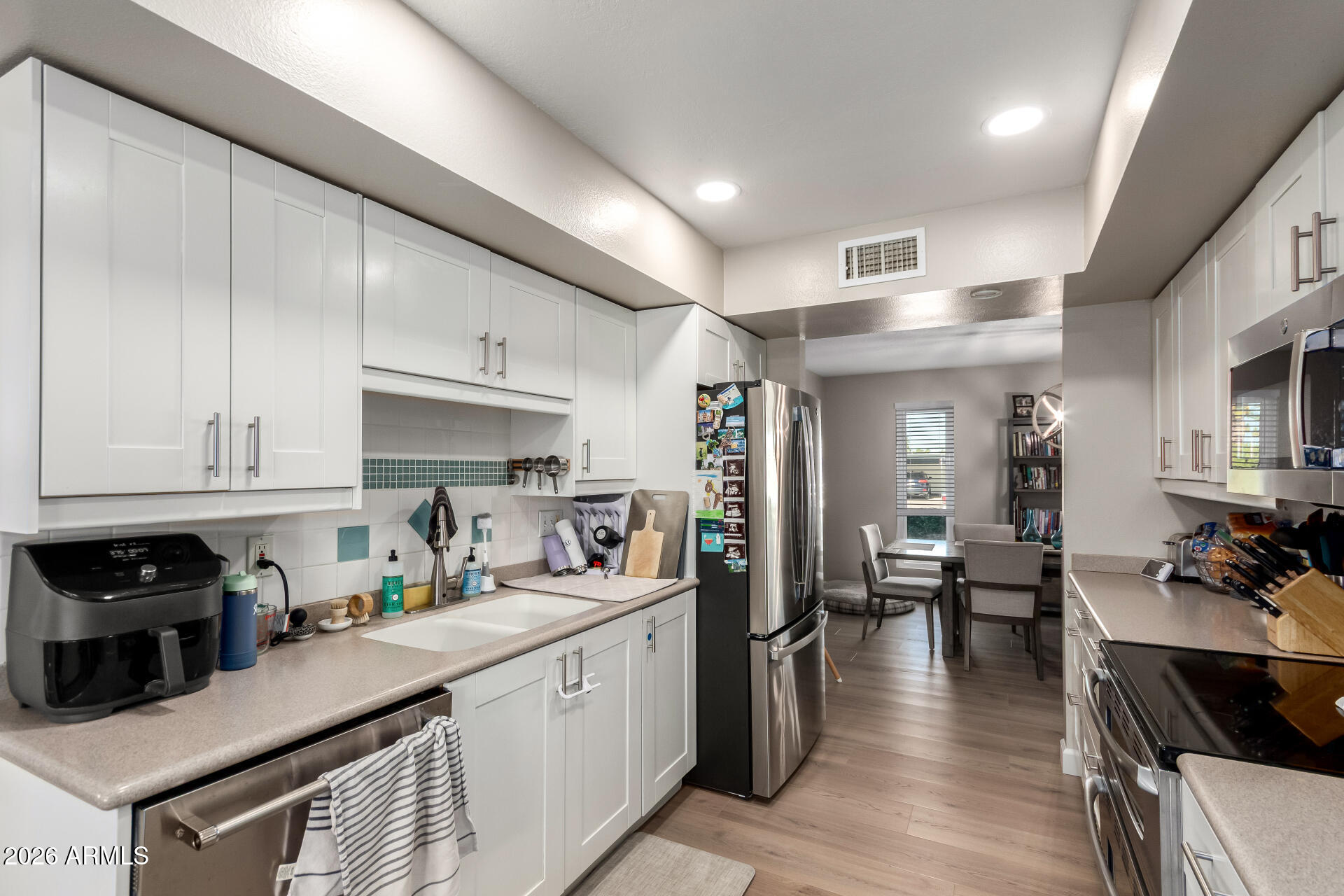 3927 E CORTEZ Street