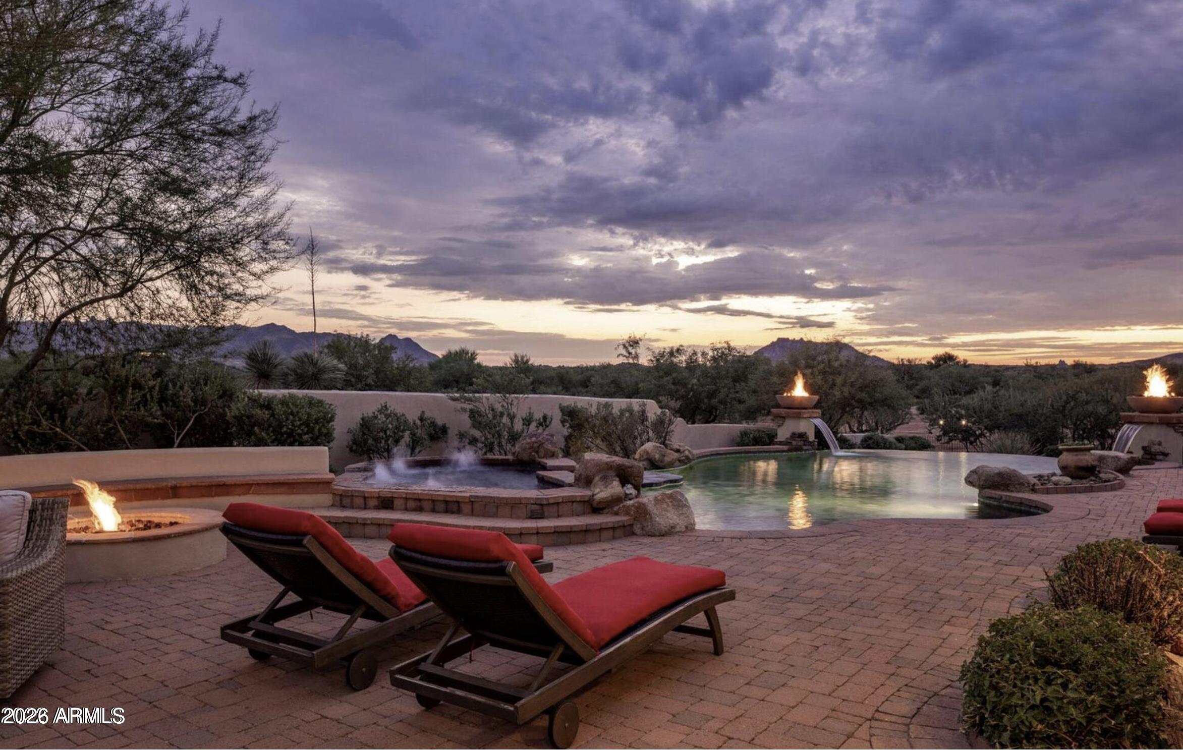 13639 E HEDGEHOG Place