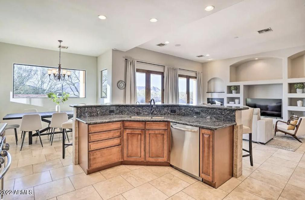 13639 E Hedgehog Place